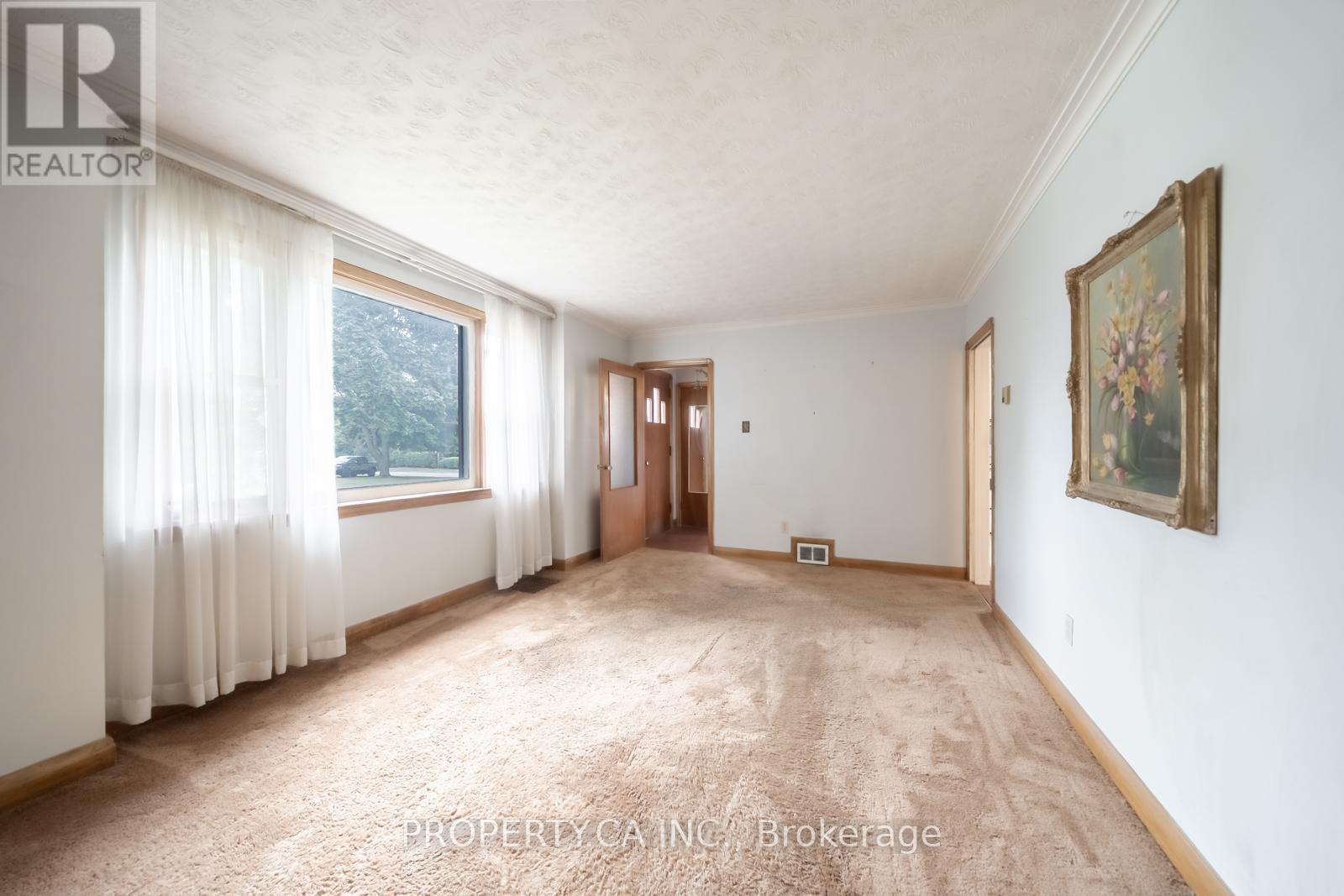 1622 Alexandra Boulevard, Mississauga, Ontario  L5E 2B7 - Photo 10 - W12337528