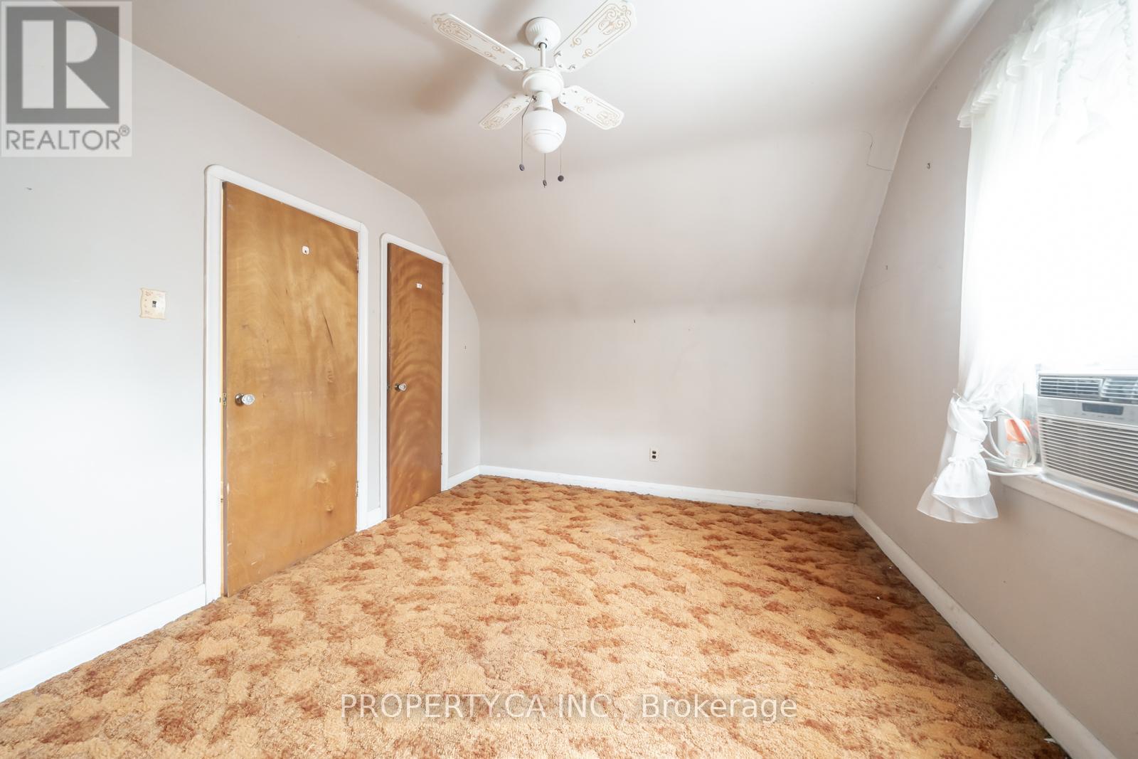 1622 Alexandra Boulevard, Mississauga, Ontario  L5E 2B7 - Photo 22 - W12337528