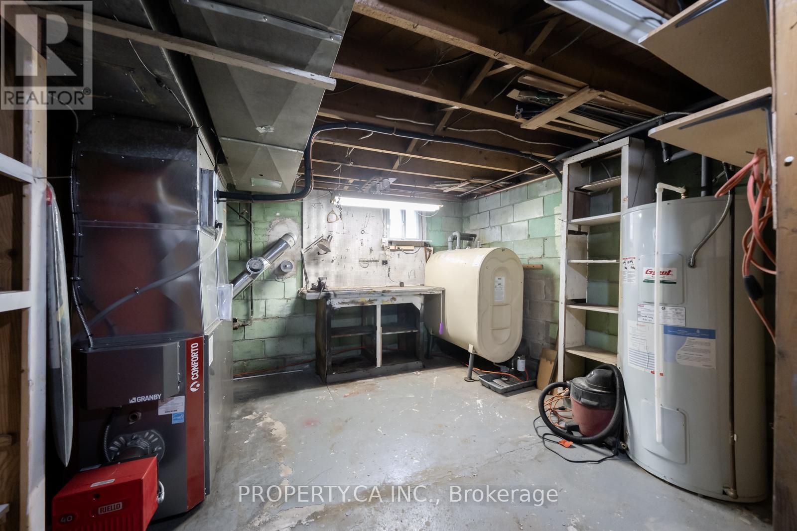 1622 Alexandra Boulevard, Mississauga, Ontario  L5E 2B7 - Photo 29 - W12337528