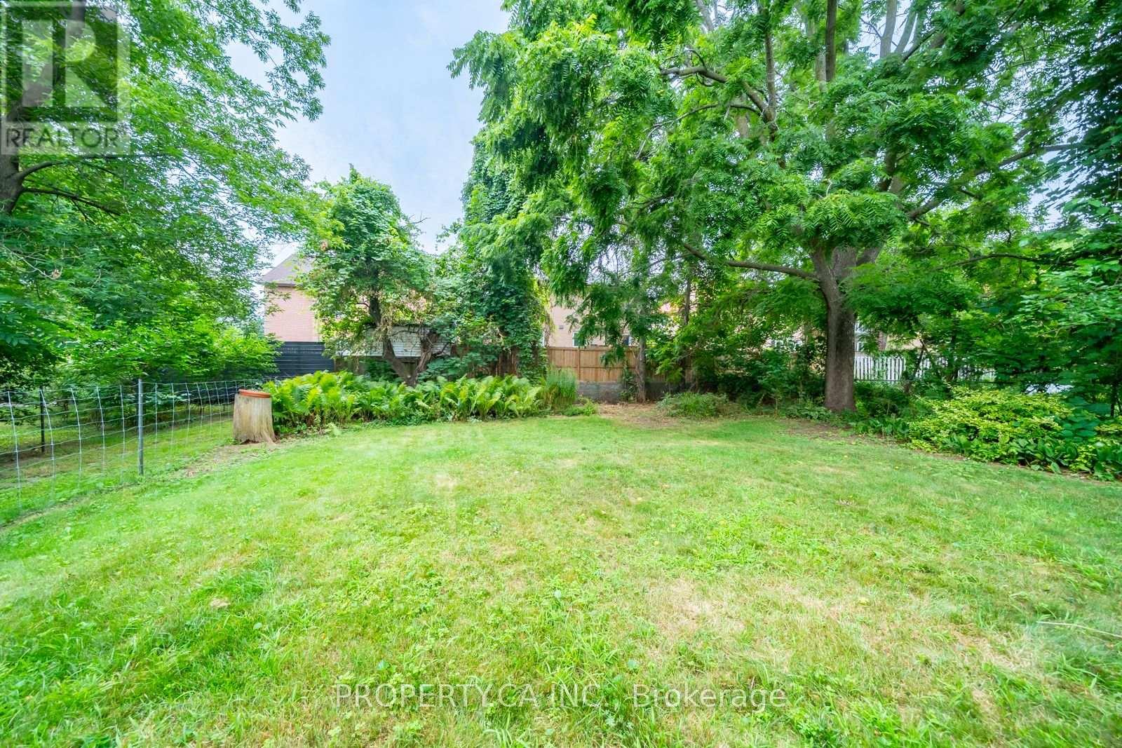 1622 Alexandra Boulevard, Mississauga, Ontario  L5E 2B7 - Photo 33 - W12337528