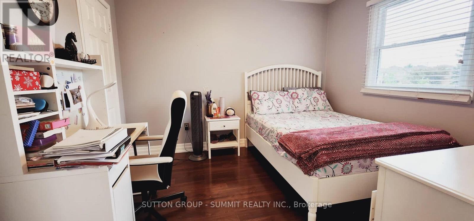 1651 Summergrove Crescent, Mississauga, Ontario  L5M 3Z5 - Photo 12 - W12337581