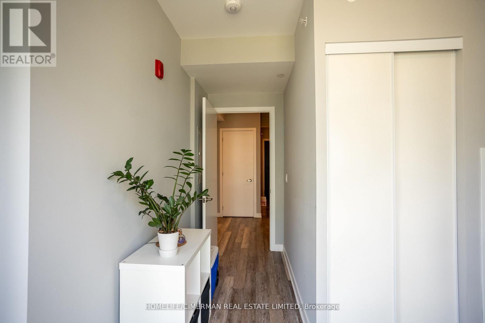 C323 - 5260 Dundas Street, Burlington, Ontario  L7L 0J7 - Photo 10 - W12337623