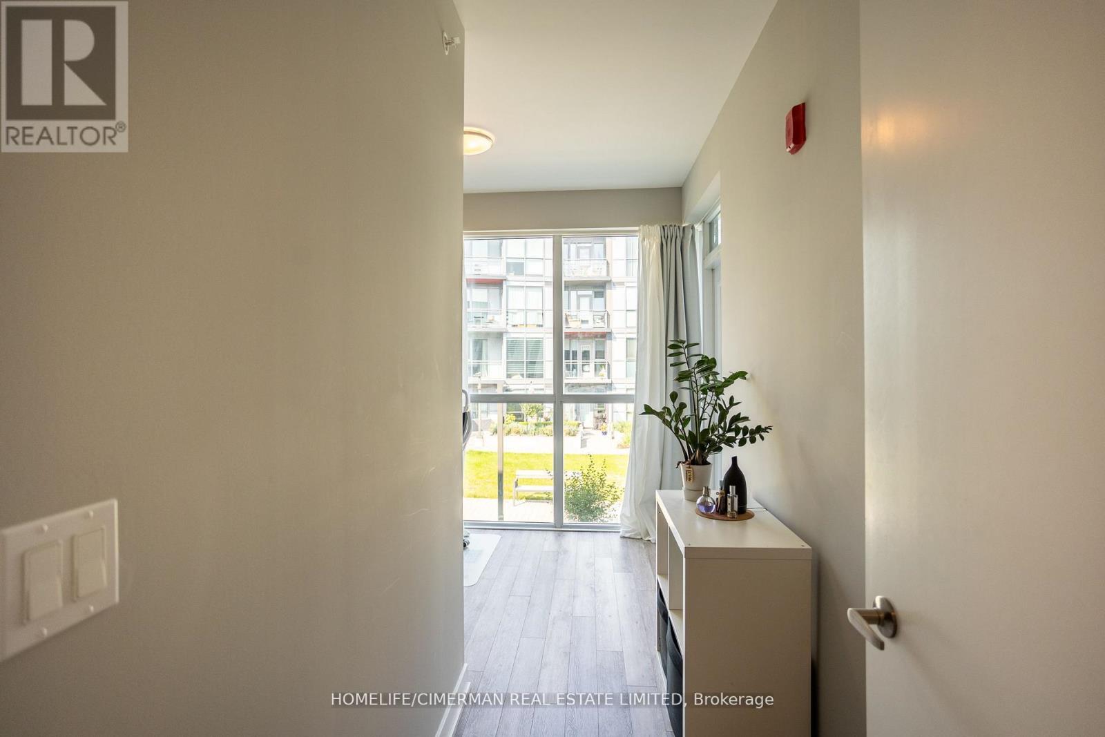 C323 - 5260 Dundas Street, Burlington, Ontario  L7L 0J7 - Photo 11 - W12337623