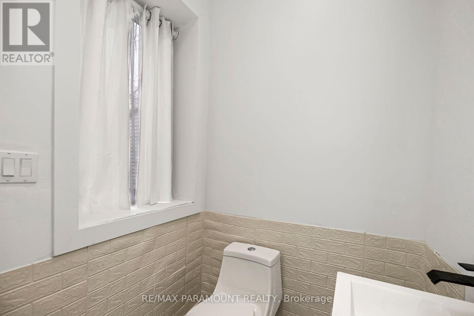 121 Mulock Avenue, Toronto, Ontario  M6N 3C5 - Photo 14 - W12337640