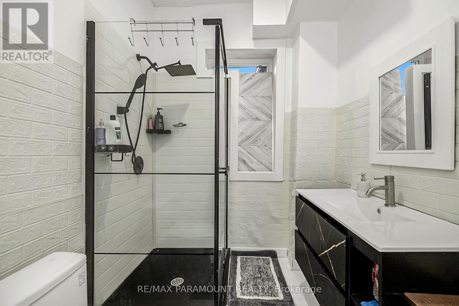 121 Mulock Avenue, Toronto, Ontario  M6N 3C5 - Photo 30 - W12337640