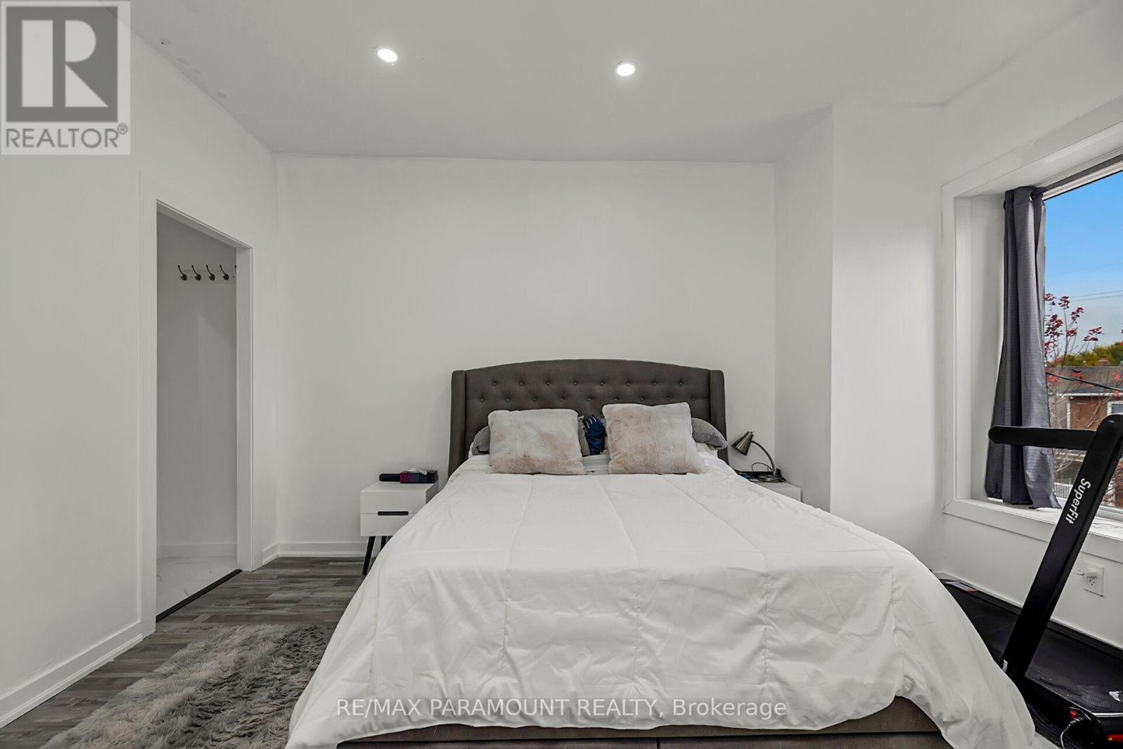 121 Mulock Avenue, Toronto, Ontario  M6N 3C5 - Photo 35 - W12337640