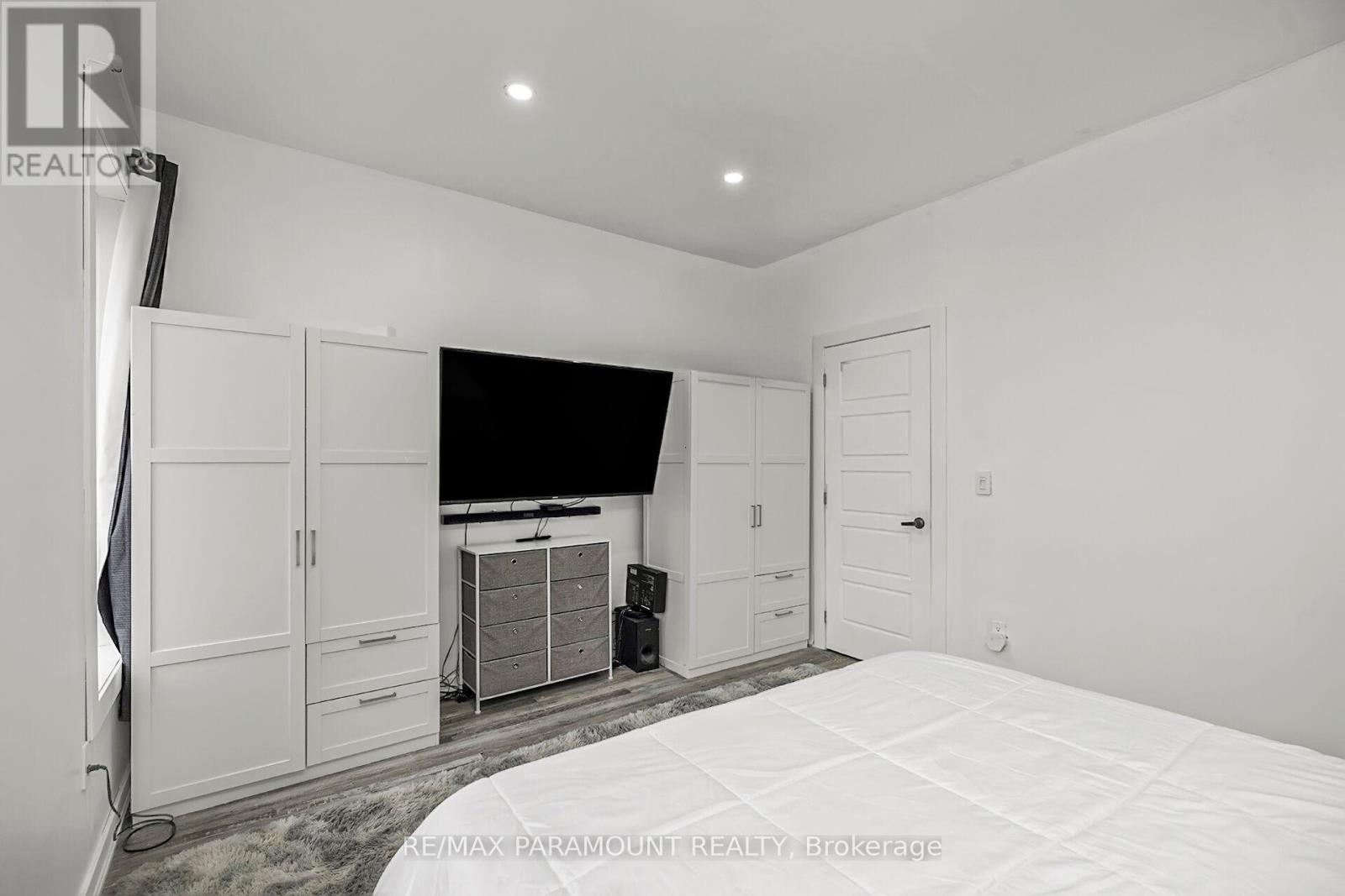 121 Mulock Avenue, Toronto, Ontario  M6N 3C5 - Photo 36 - W12337640