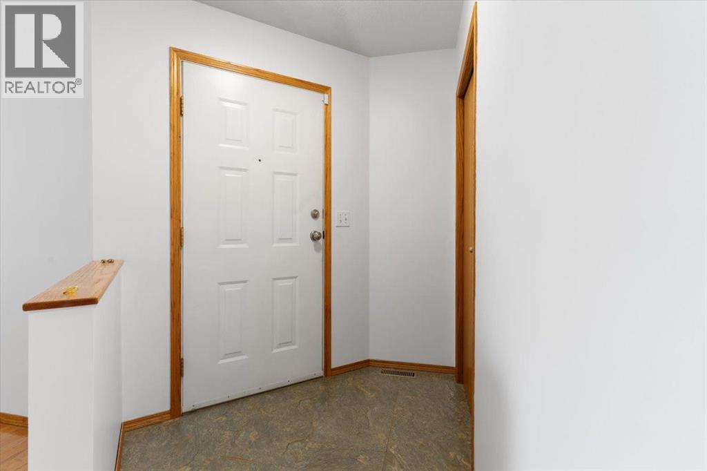 Property at 12420 96B Street image 4