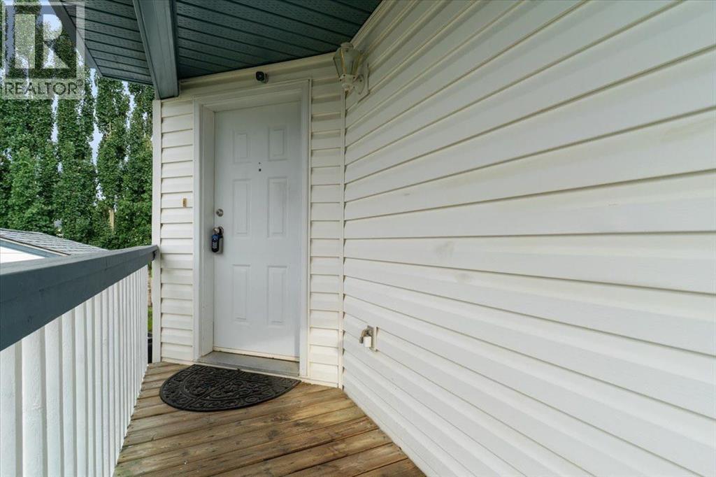 Property at 12420 96B Street image 3