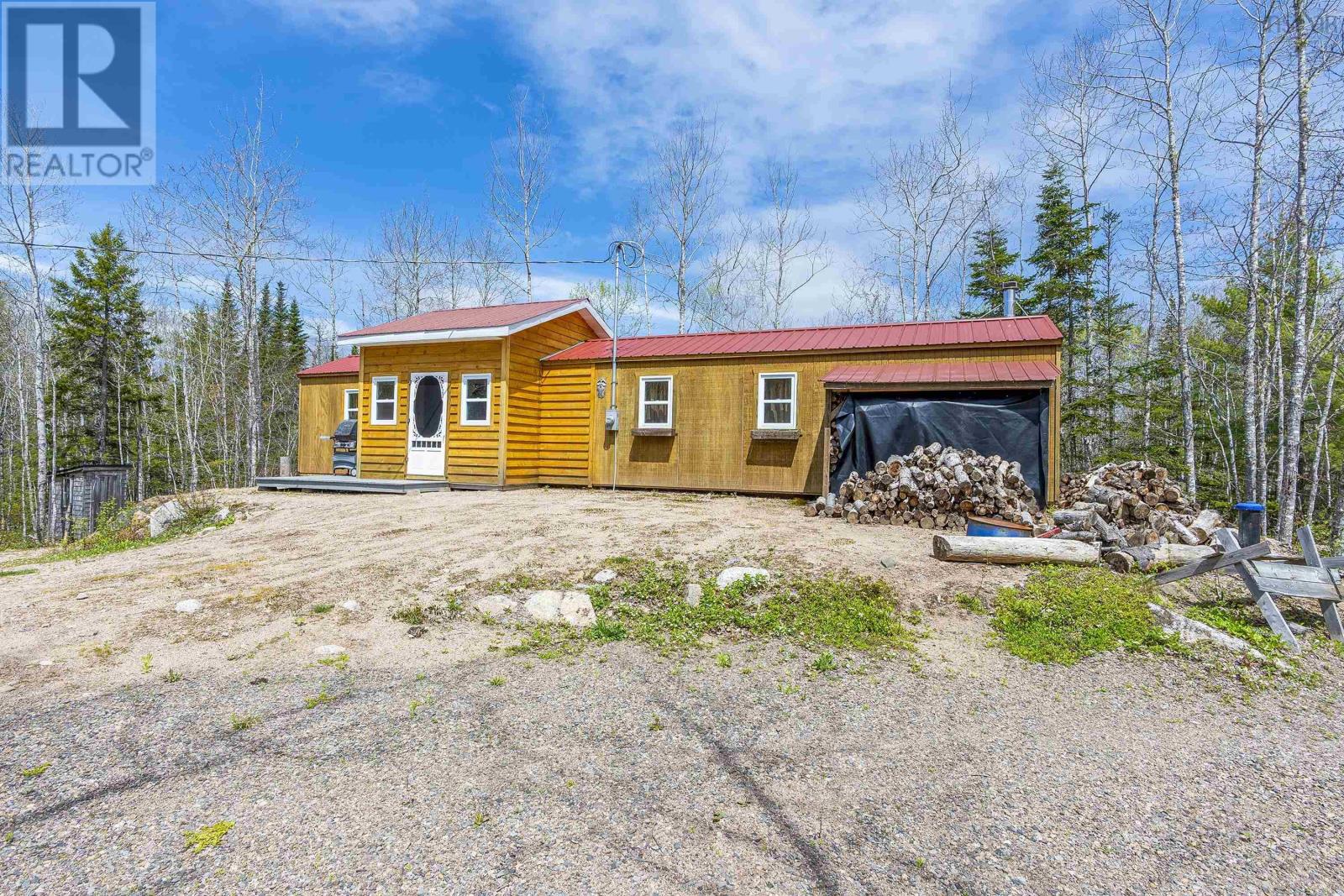 782 Waterloo Avenue, Waterloo Lake, Nova Scotia  B0S 1P0 - Photo 8 - 202510934