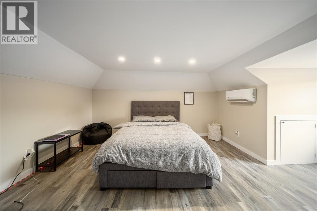 116 Cameron Street, Sarnia, Ontario  N7T 4A8 - Photo 13 - 25020279