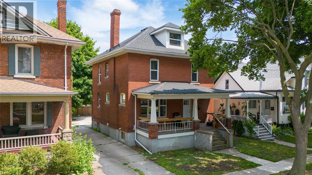 116 Cameron Street, Sarnia, Ontario  N7T 4A8 - Photo 3 - 25020279