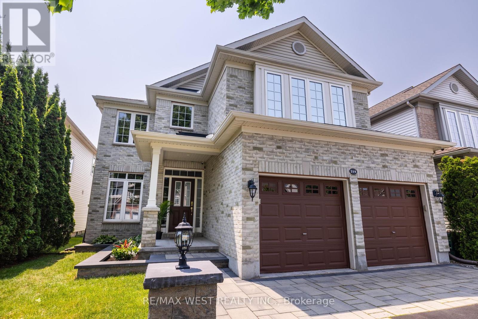 Property at 214 CASTLEGARTH CRESCENT image 1