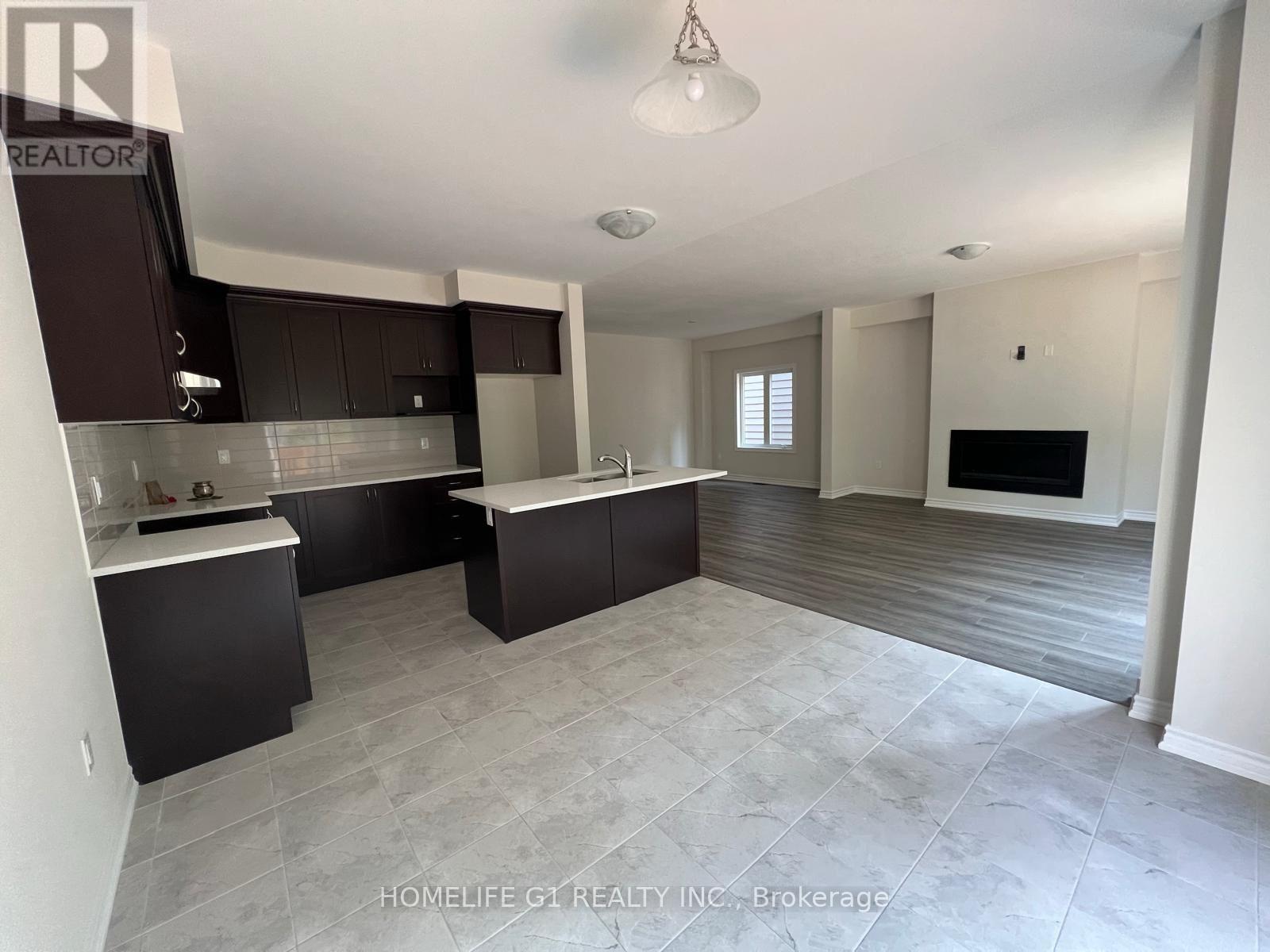 415 Beechwood Forest Lane, Gravenhurst, Ontario  P1P 0H8 - Photo 9 - X12337631