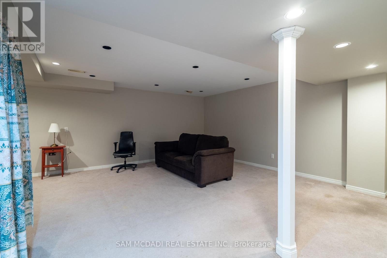 5494 Farmcote Drive, Mississauga, Ontario  L5M 6L5 - Photo 31 - W12315747