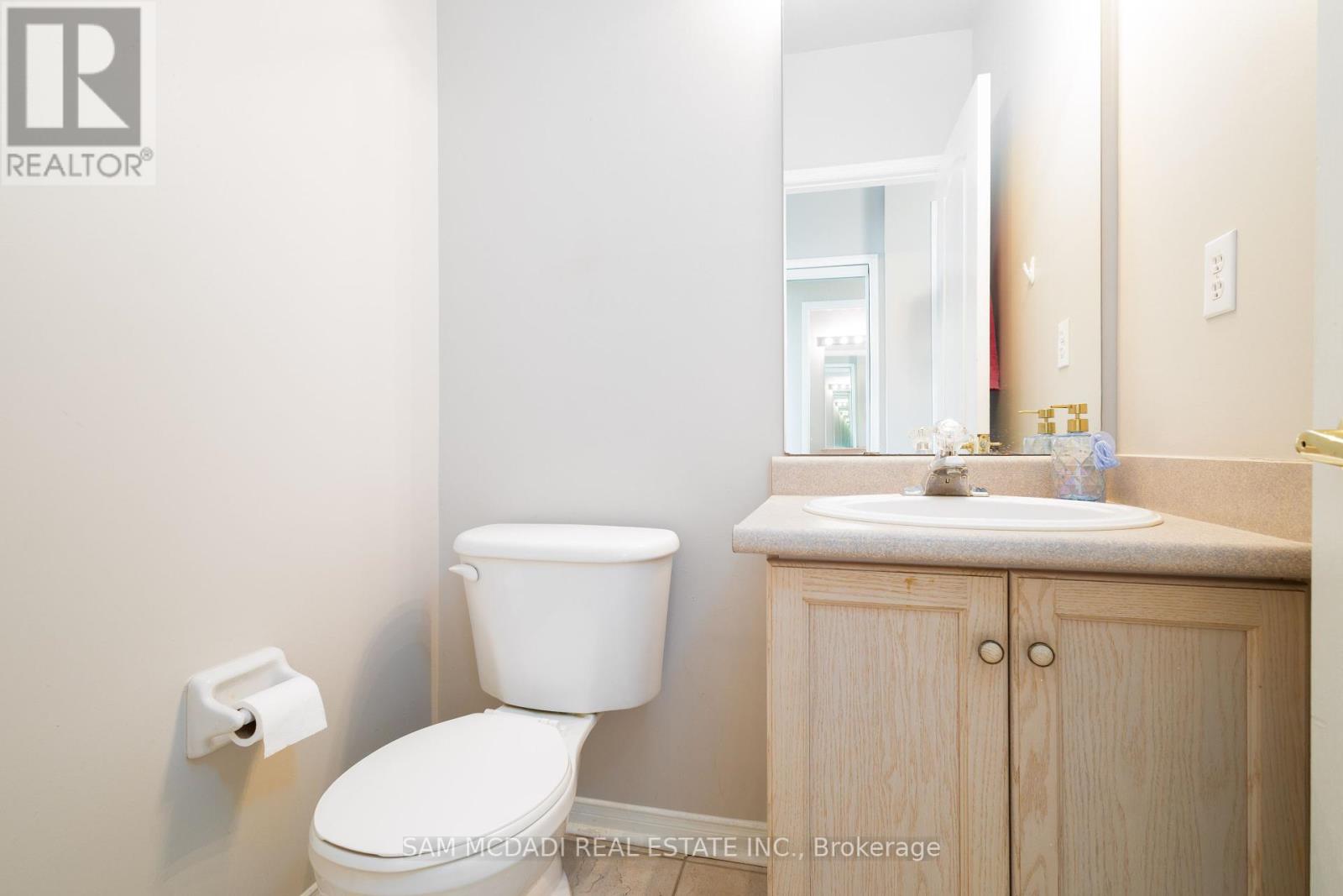 5494 Farmcote Drive, Mississauga, Ontario  L5M 6L5 - Photo 8 - W12315747