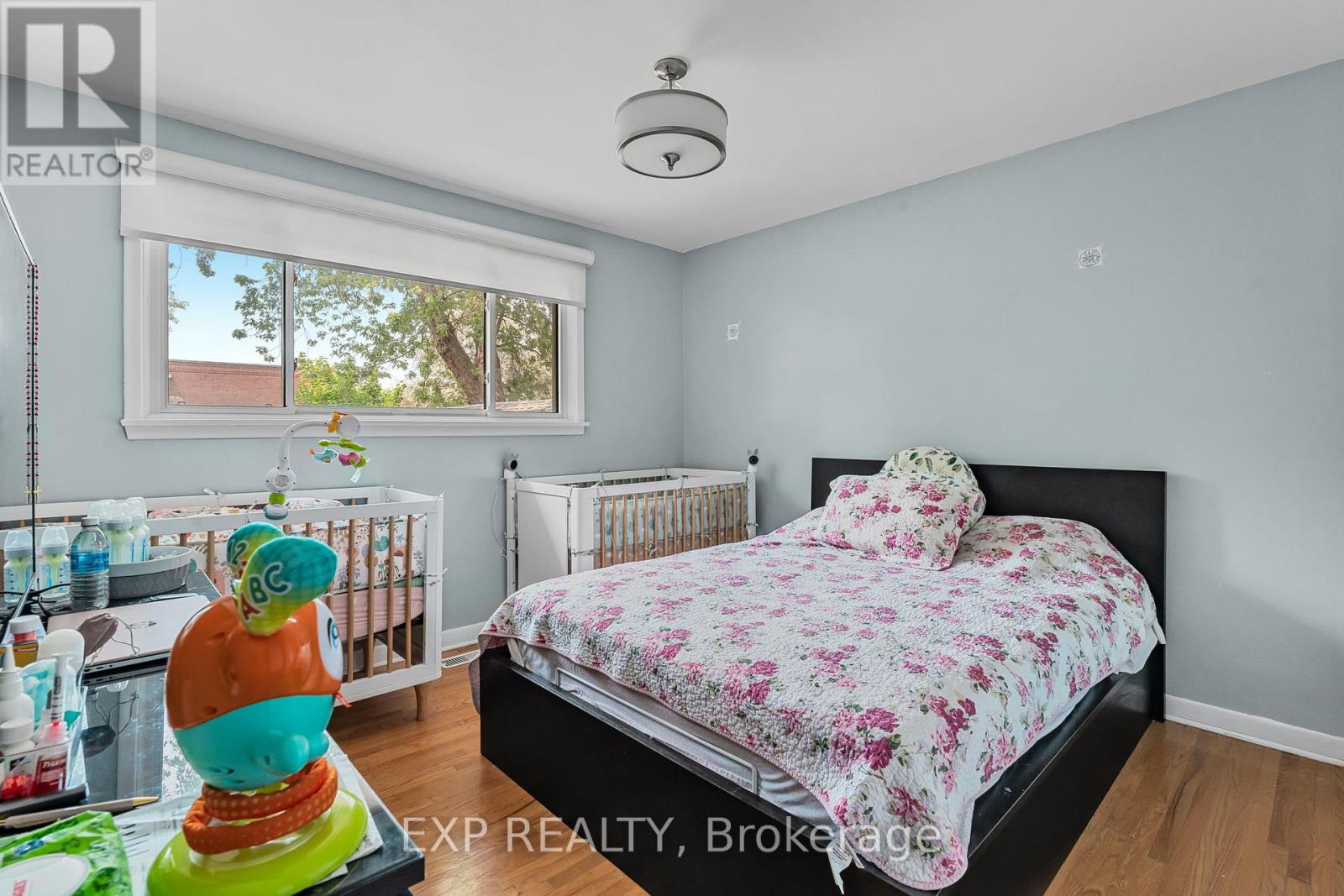 611 Pinegrove Road, Oakville (Wo West), Ontario  L6K 2C5 - Photo 16 - W12329804
