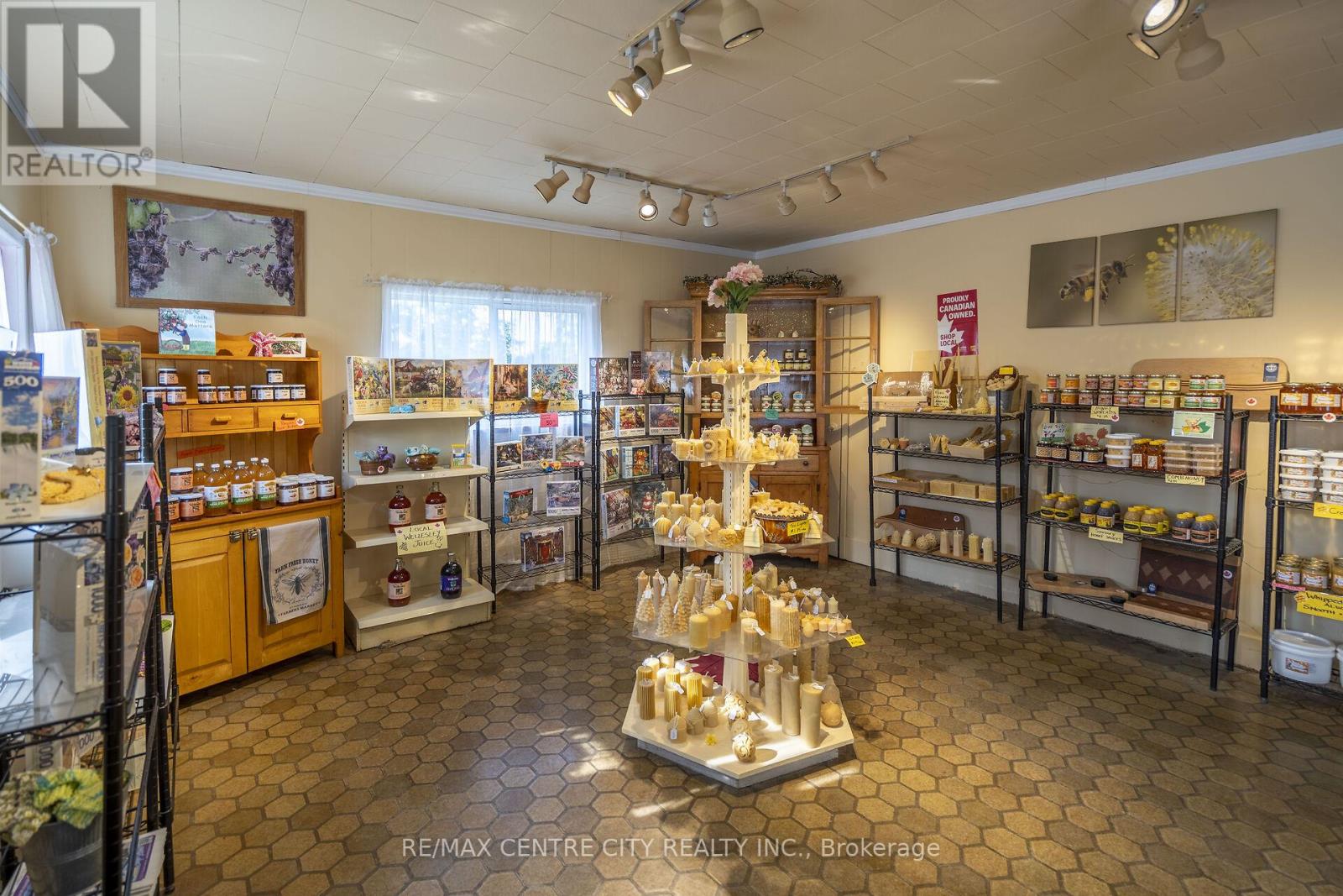 39006 Zurich-Hensall Road, Bluewater, Ontario  N0M 1X0 - Photo 18 - X12337728
