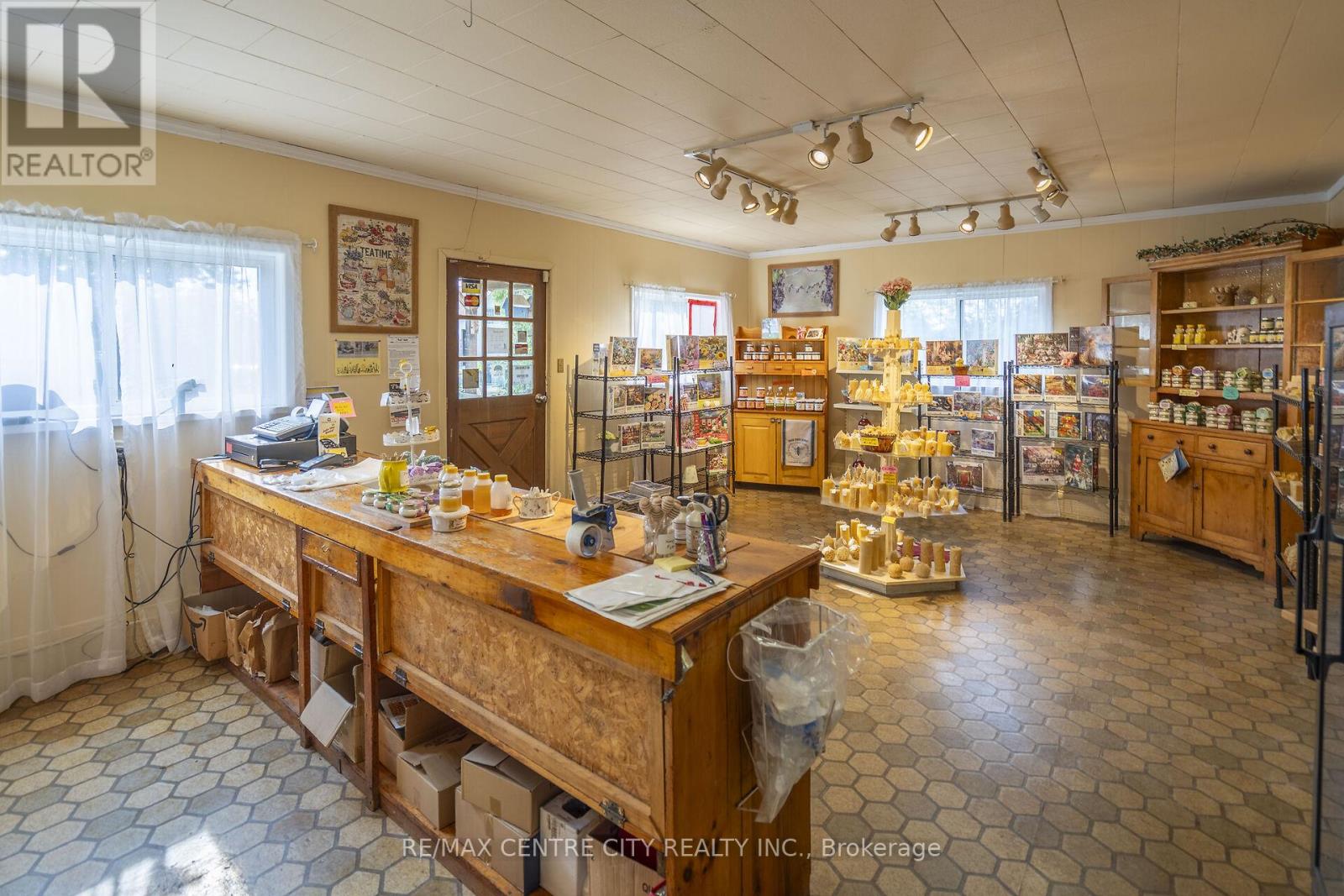 39006 Zurich-Hensall Road, Bluewater, Ontario  N0M 1X0 - Photo 20 - X12337728