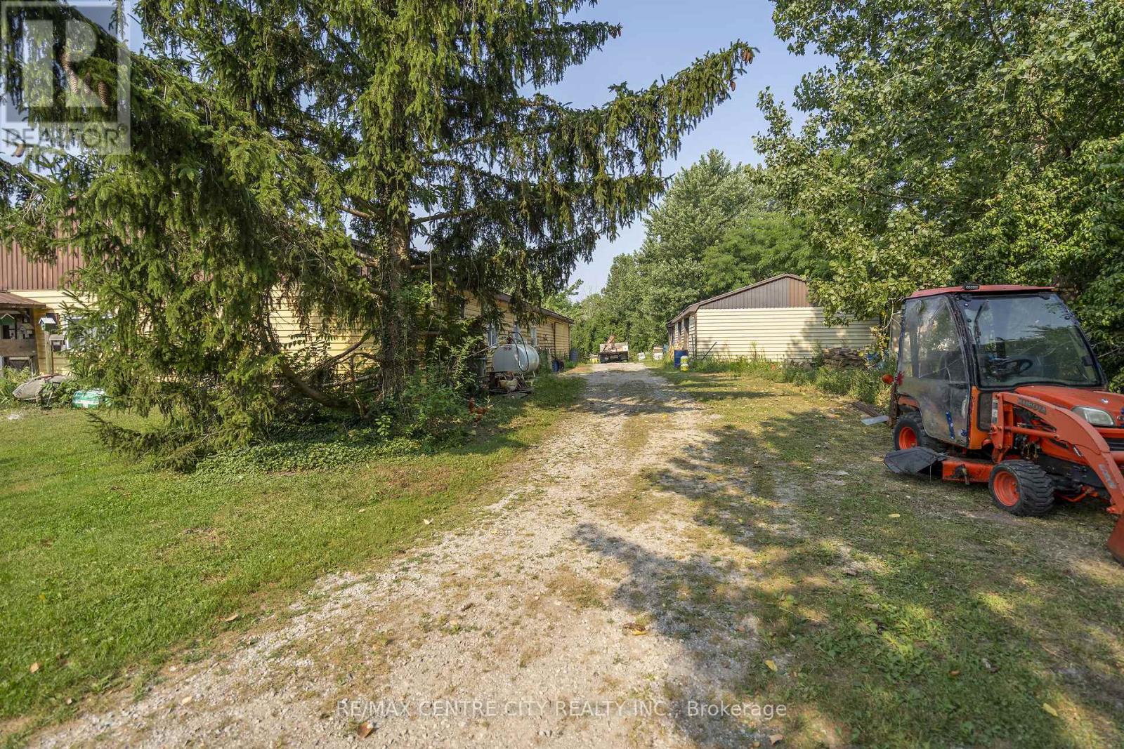 39006 Zurich-Hensall Road, Bluewater, Ontario  N0M 1X0 - Photo 26 - X12337728