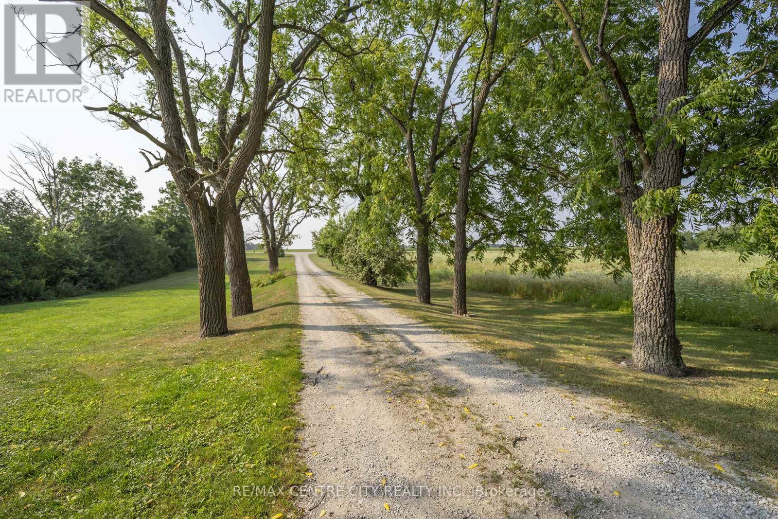 39006 Zurich-Hensall Road, Bluewater, Ontario  N0M 1X0 - Photo 30 - X12337728