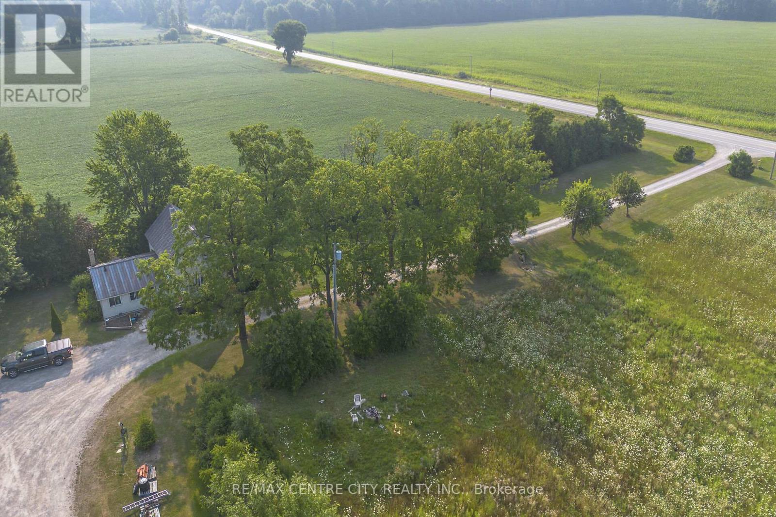39006 Zurich-Hensall Road, Bluewater, Ontario  N0M 1X0 - Photo 5 - X12337728
