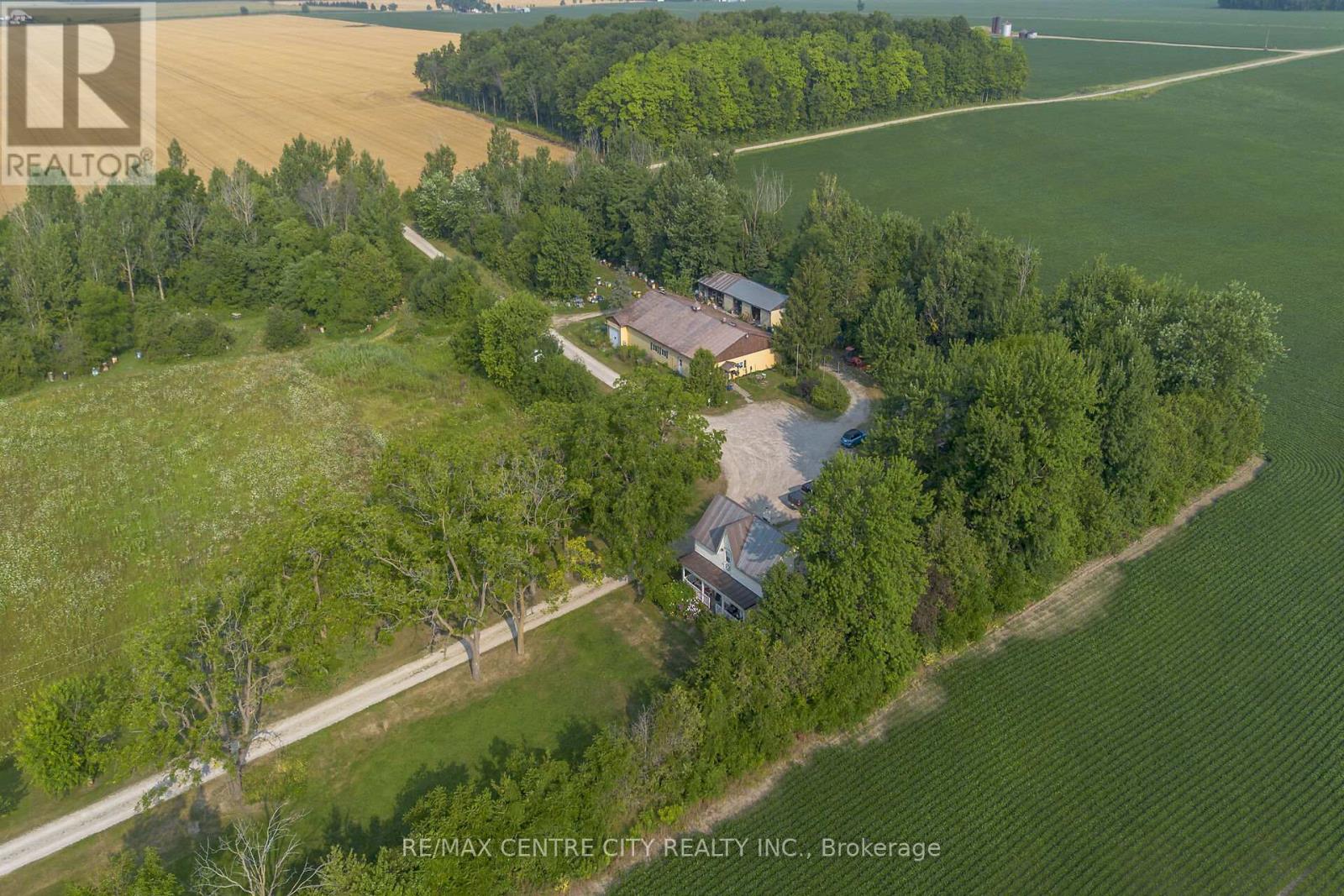 39006 Zurich-Hensall Road, Bluewater, Ontario  N0M 1X0 - Photo 6 - X12337728