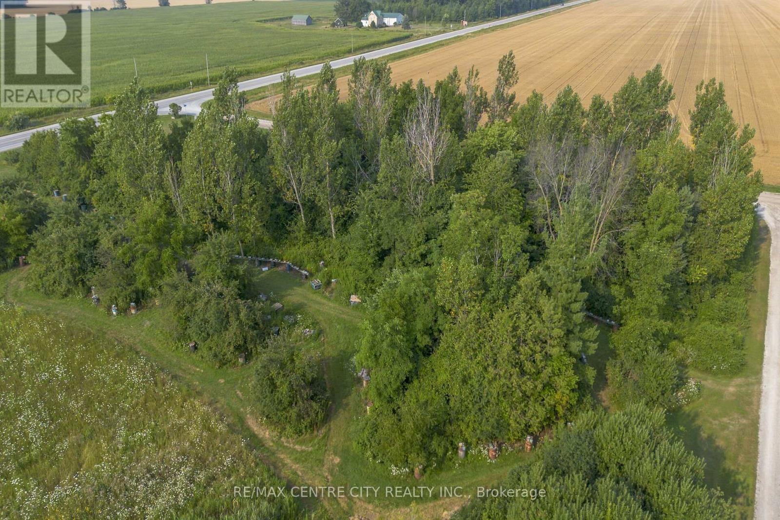 39006 Zurich-Hensall Road, Bluewater, Ontario  N0M 1X0 - Photo 8 - X12337728