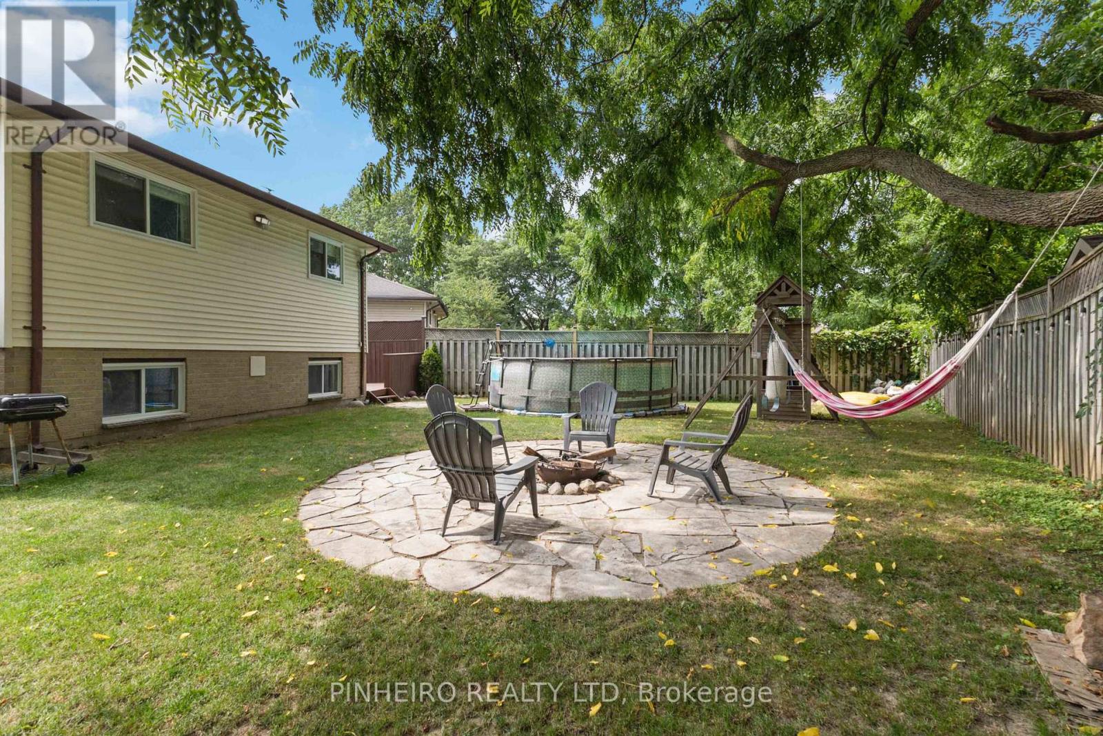 195 Portsmouth Crescent E, London East, Ontario  N5V 4C8 - Photo 27 - X12337789