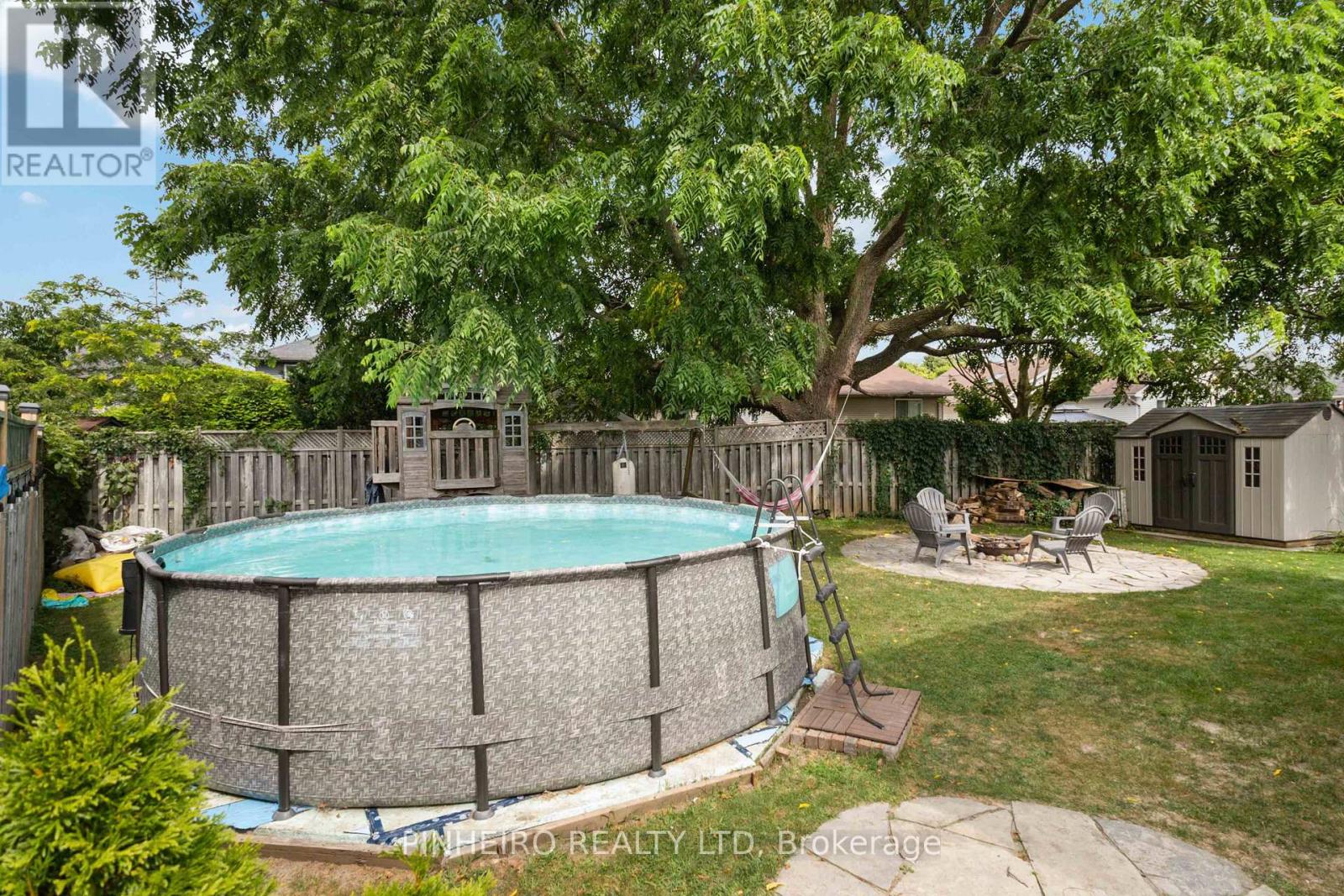 195 Portsmouth Crescent E, London East, Ontario  N5V 4C8 - Photo 28 - X12337789