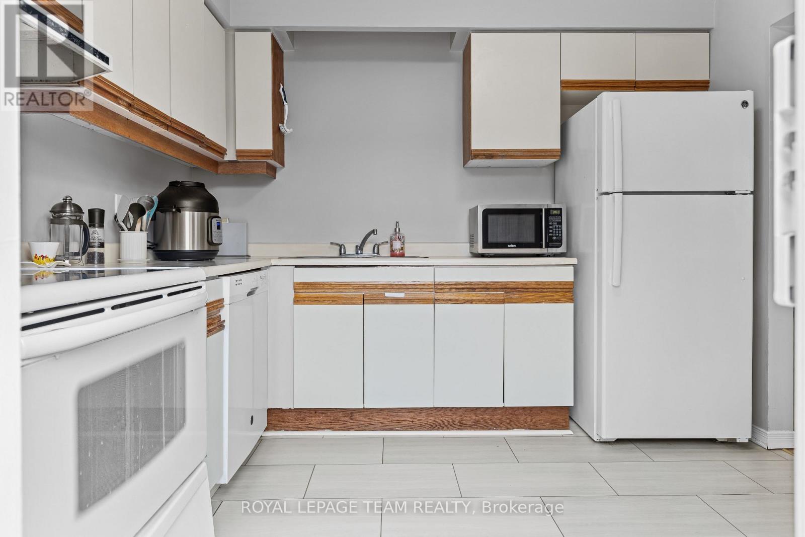 Property at 1120 CHIMNEY HILL WAY image 5