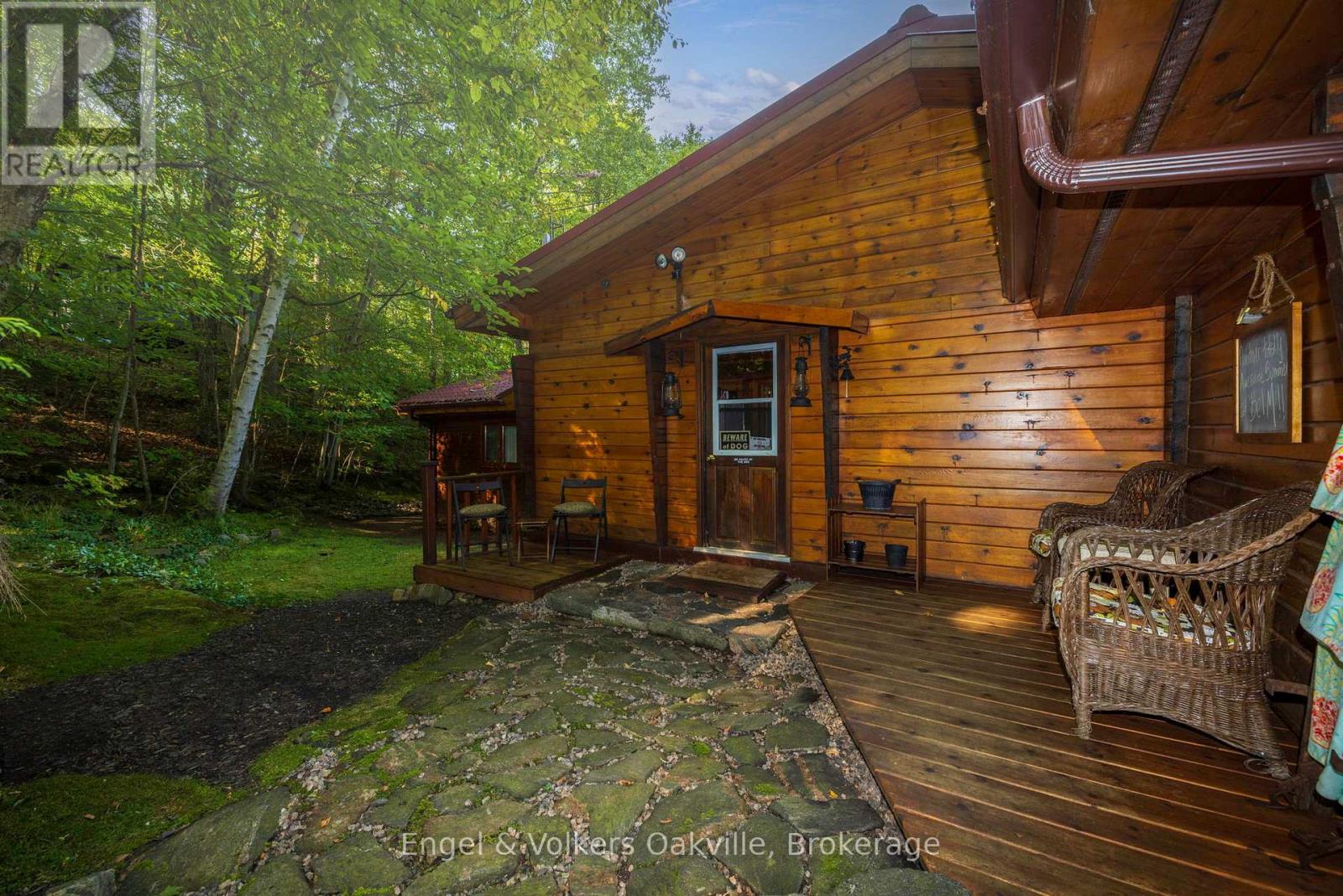 87 Dayeo Drive, Georgian Bay, Ontario  P0C 1H0 - Photo 10 - X12337767