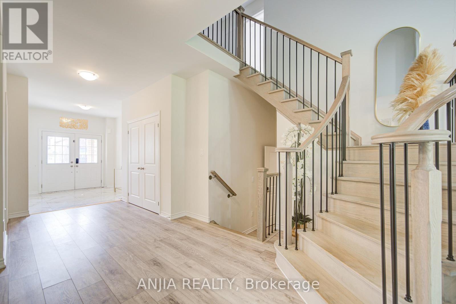 2036 Kurelo Drive, Oshawa, Ontario  L1K 0W7 - Photo 12 - E12337680