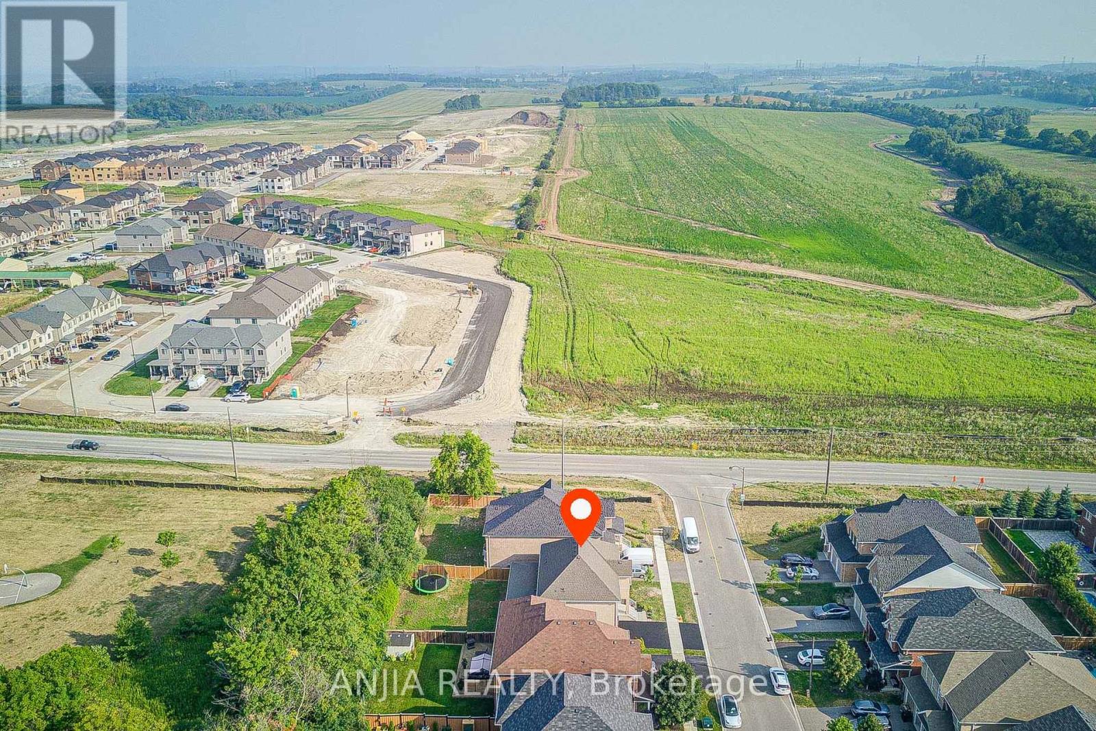 2036 Kurelo Drive, Oshawa, Ontario  L1K 0W7 - Photo 4 - E12337680