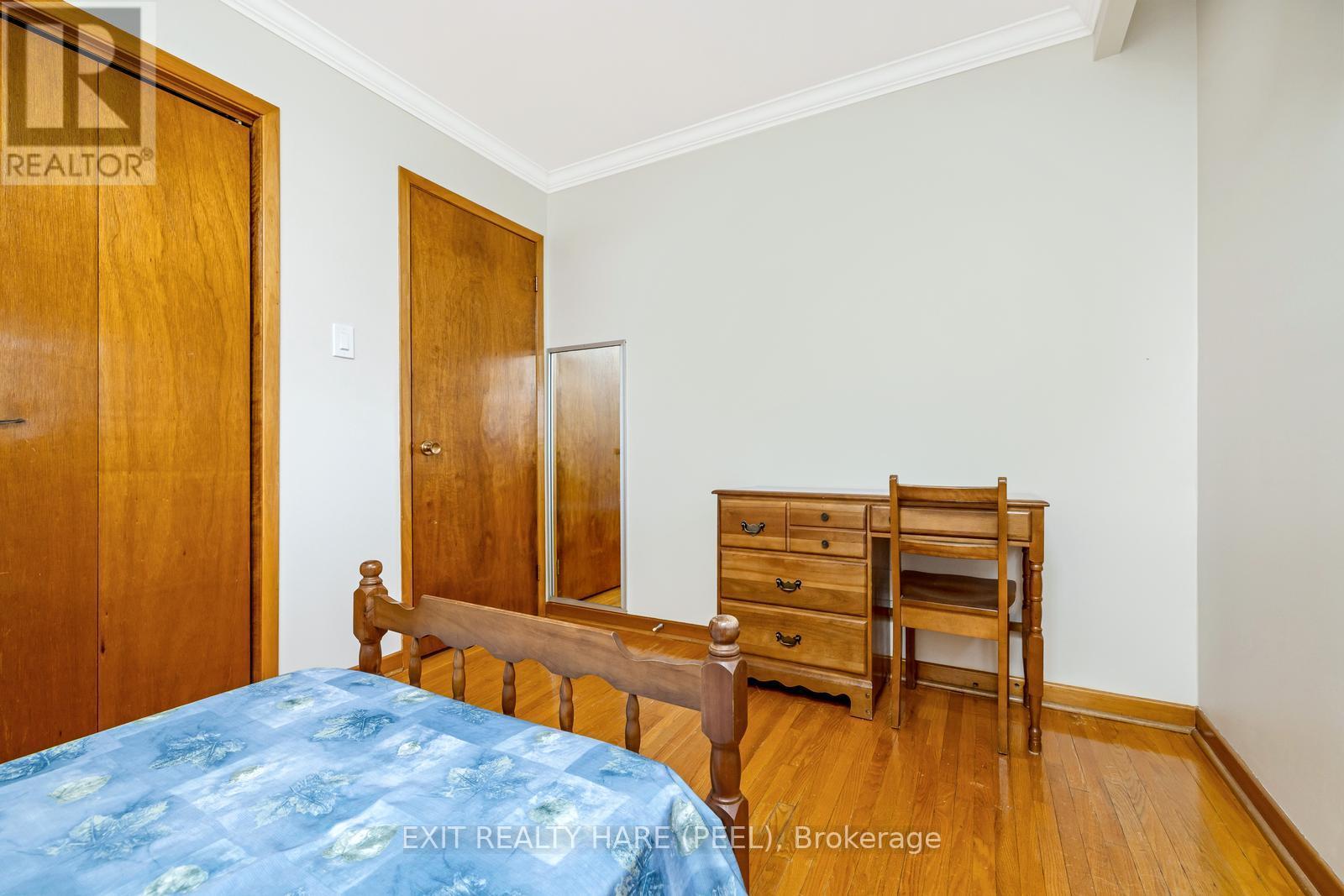 7 Meadowland Gate, Brampton, Ontario  L6W 3N8 - Photo 27 - W12319705