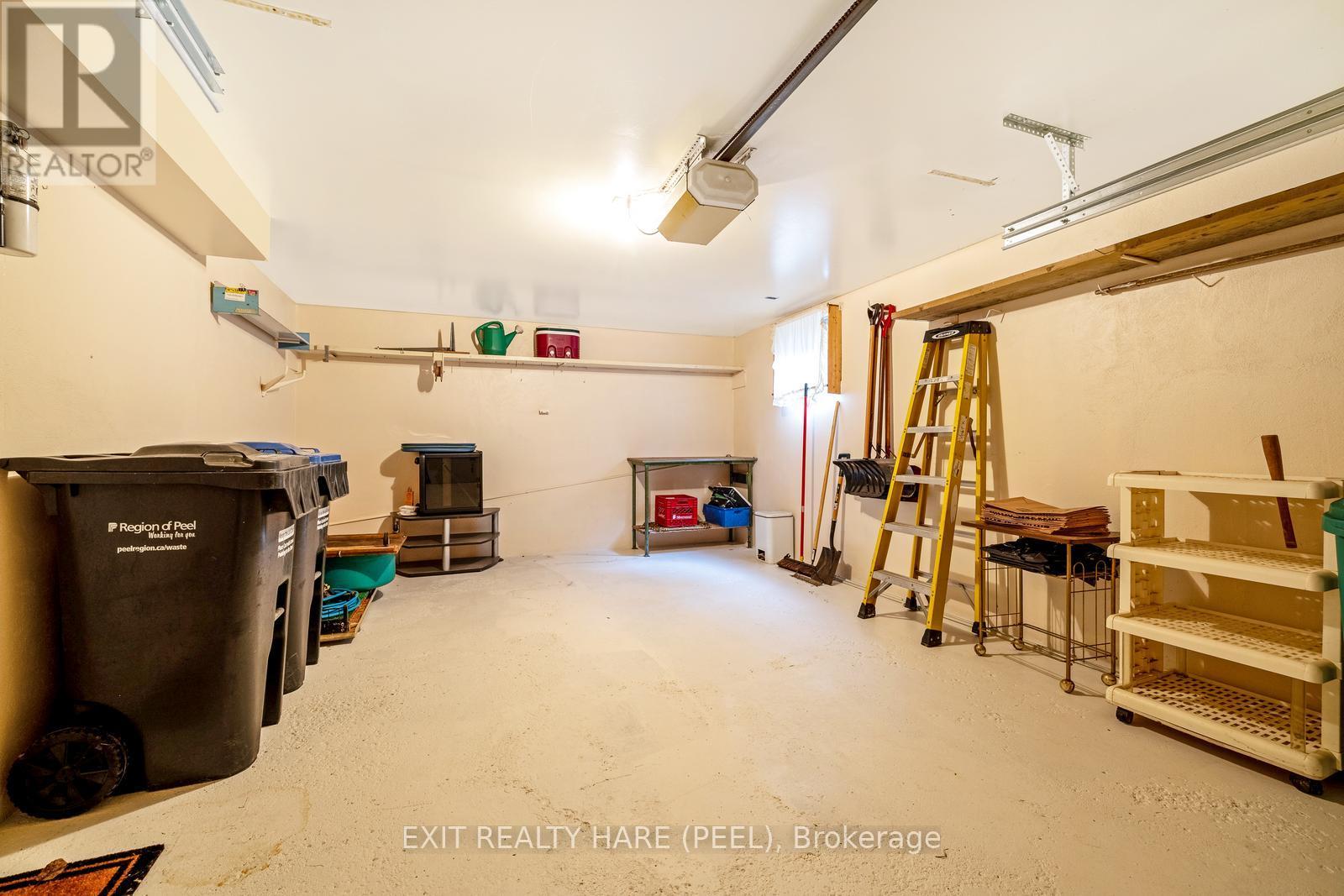 7 Meadowland Gate, Brampton, Ontario  L6W 3N8 - Photo 43 - W12319705