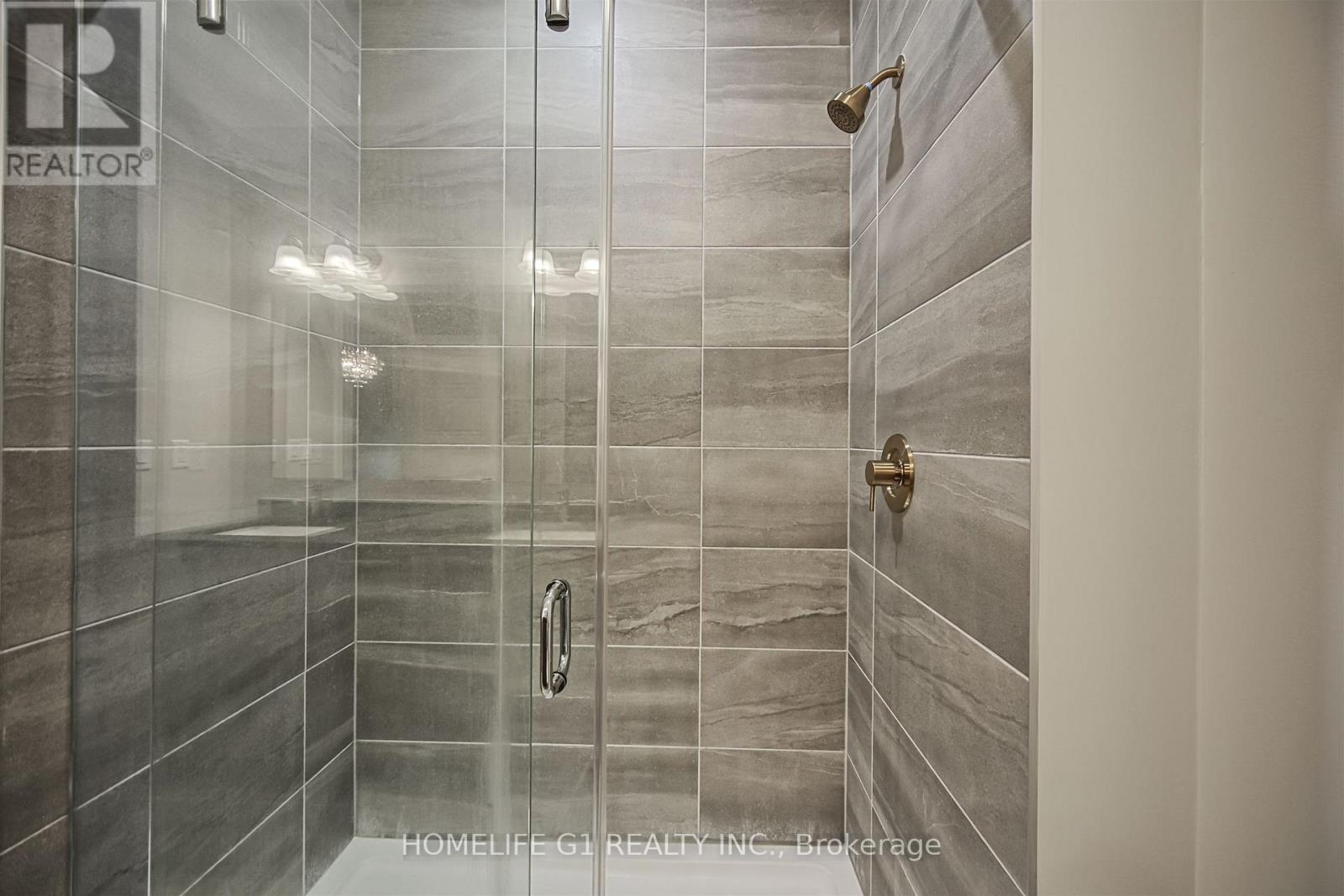7 Mel Irving Drive, Bradford West Gwillimbury, Ontario  L3Z 4P2 - Photo 30 - N12337689