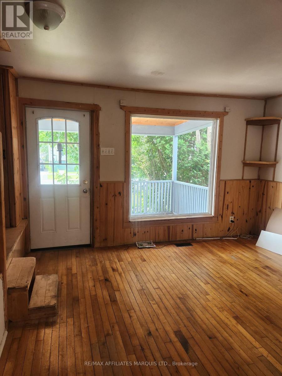Property at 329 CARLETON STREET image 3