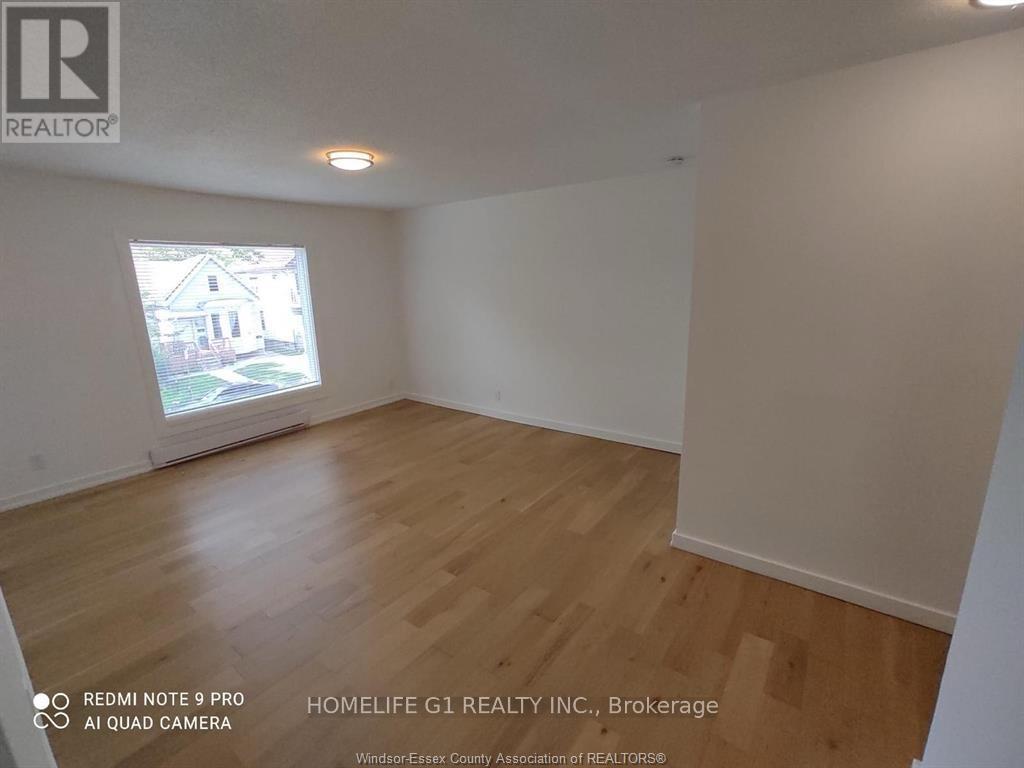 496 Caron Avenue, Windsor, Ontario  N9A 5B4 - Photo 11 - X12337709