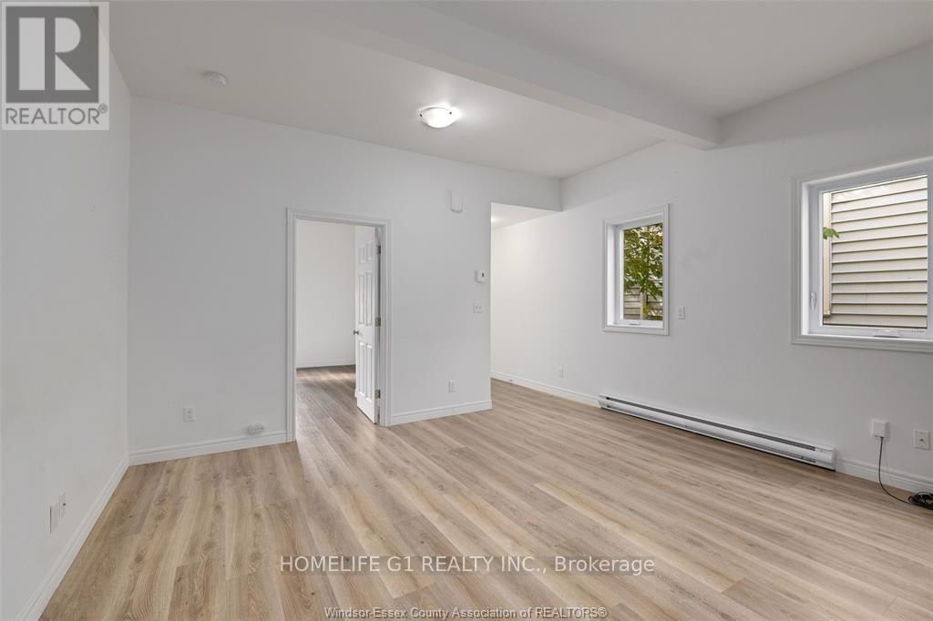 496 Caron Avenue, Windsor, Ontario  N9A 5B4 - Photo 16 - X12337709