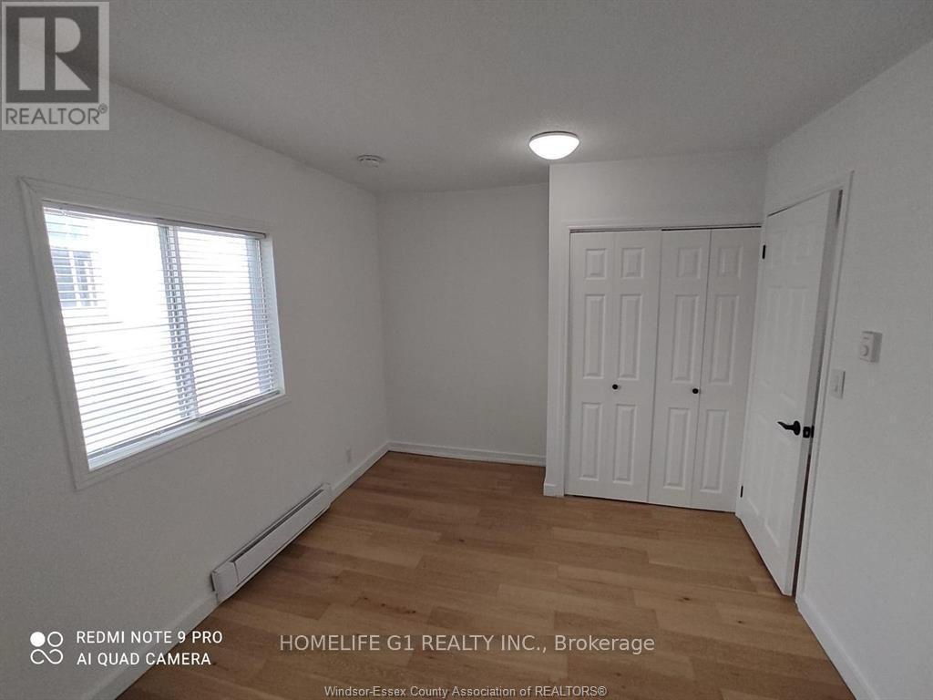 496 Caron Avenue, Windsor, Ontario  N9A 5B4 - Photo 8 - X12337709
