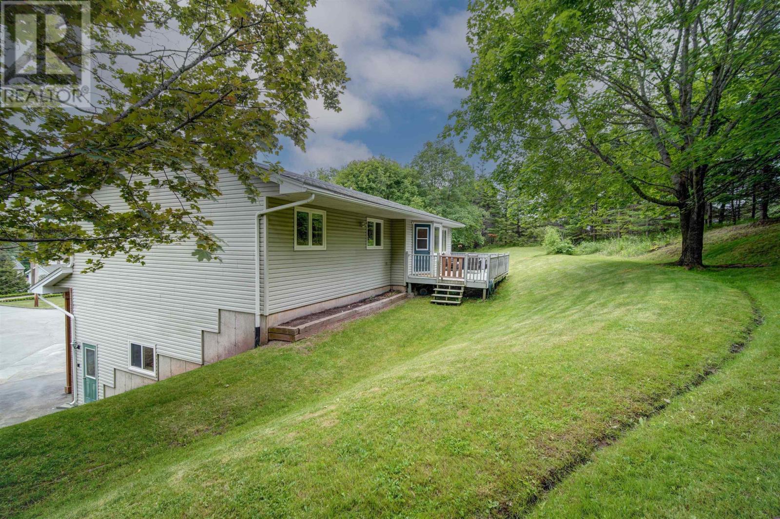 17 Crystal Court, Lower Sackville, Nova Scotia  B4C 3P8 - Photo 12 - 202515444