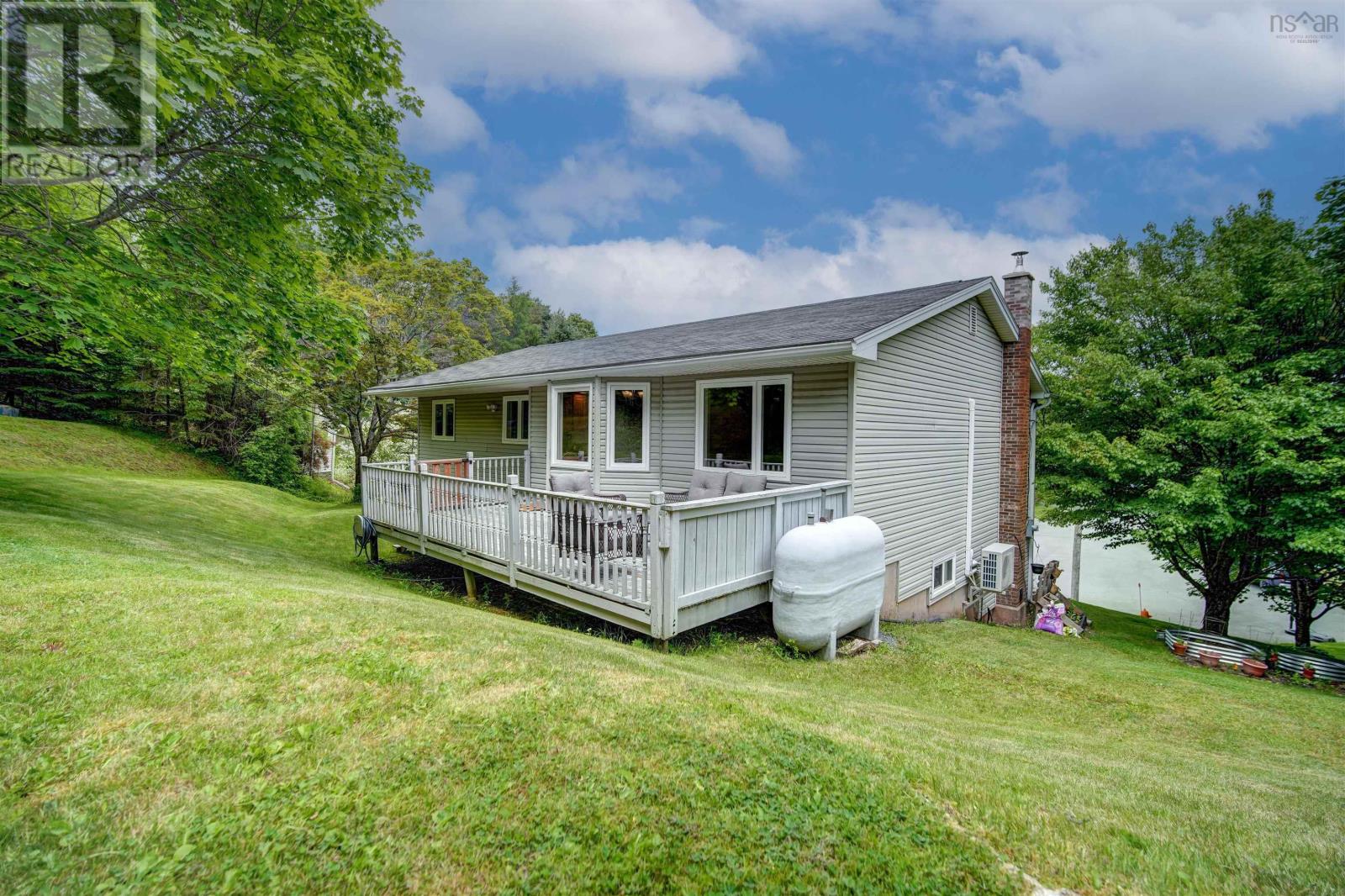 17 Crystal Court, Lower Sackville, Nova Scotia  B4C 3P8 - Photo 10 - 202515444