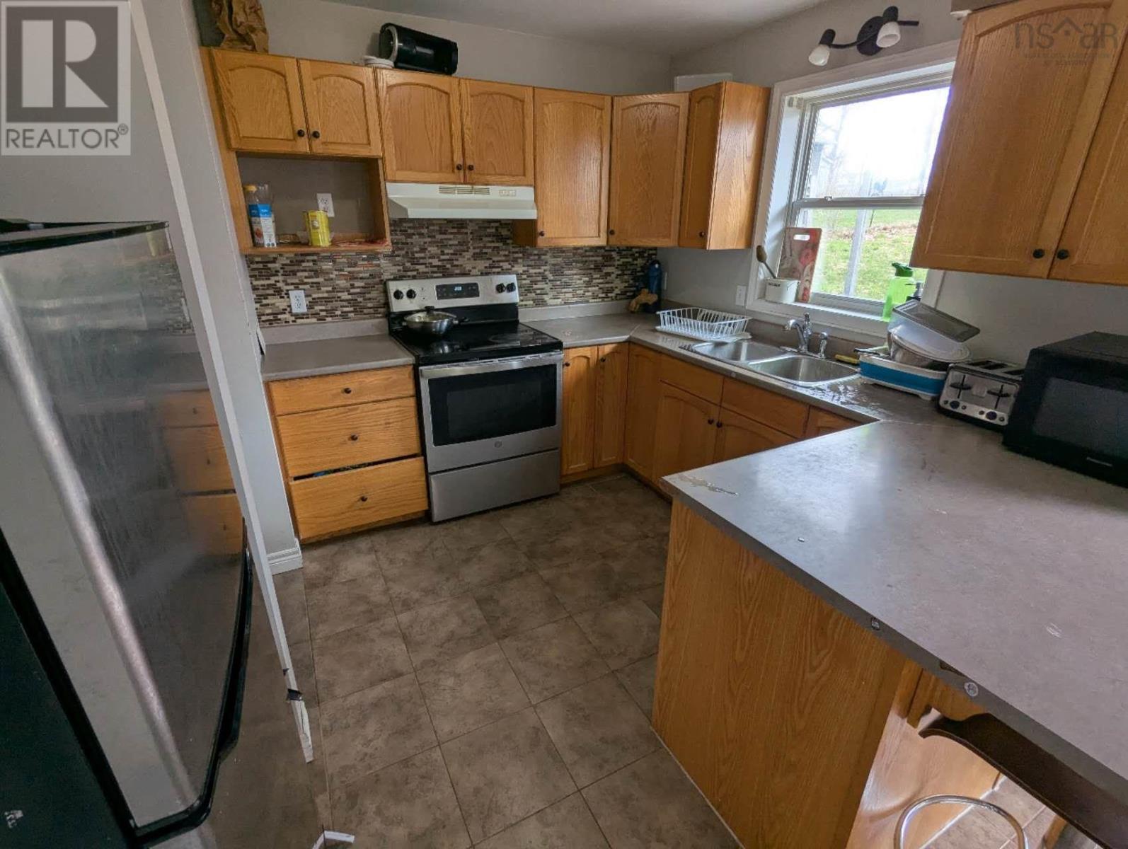 48 Primrose Street, Dartmouth, Nova Scotia  B3A 4C5 - Photo 6 - 202512095