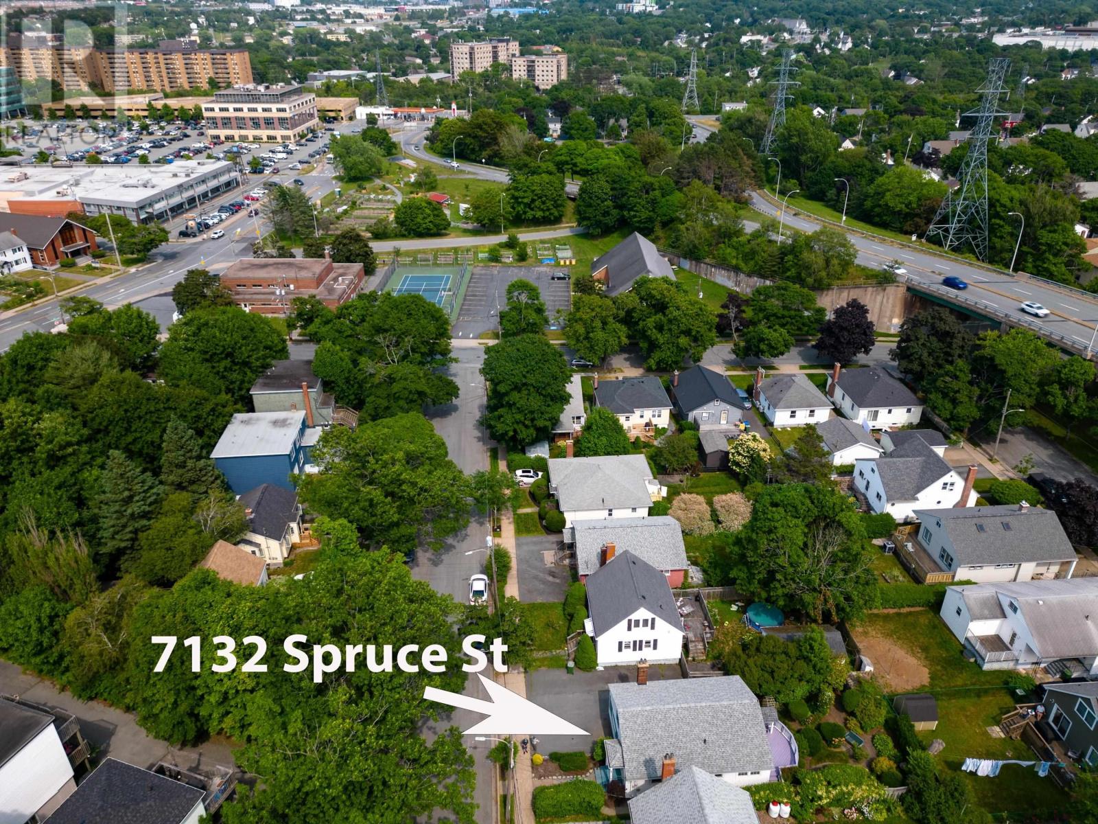 7132 Spruce Street, Halifax, Nova Scotia  B3L 2M5 - Photo 1 - 202517728