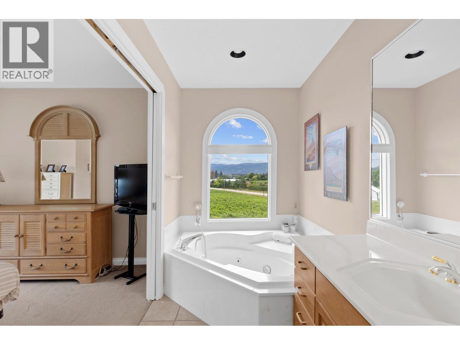 2431 Silver Place Lot# 66, Kelowna, British Columbia  V1V 1M9 - Photo 26 - 10354300