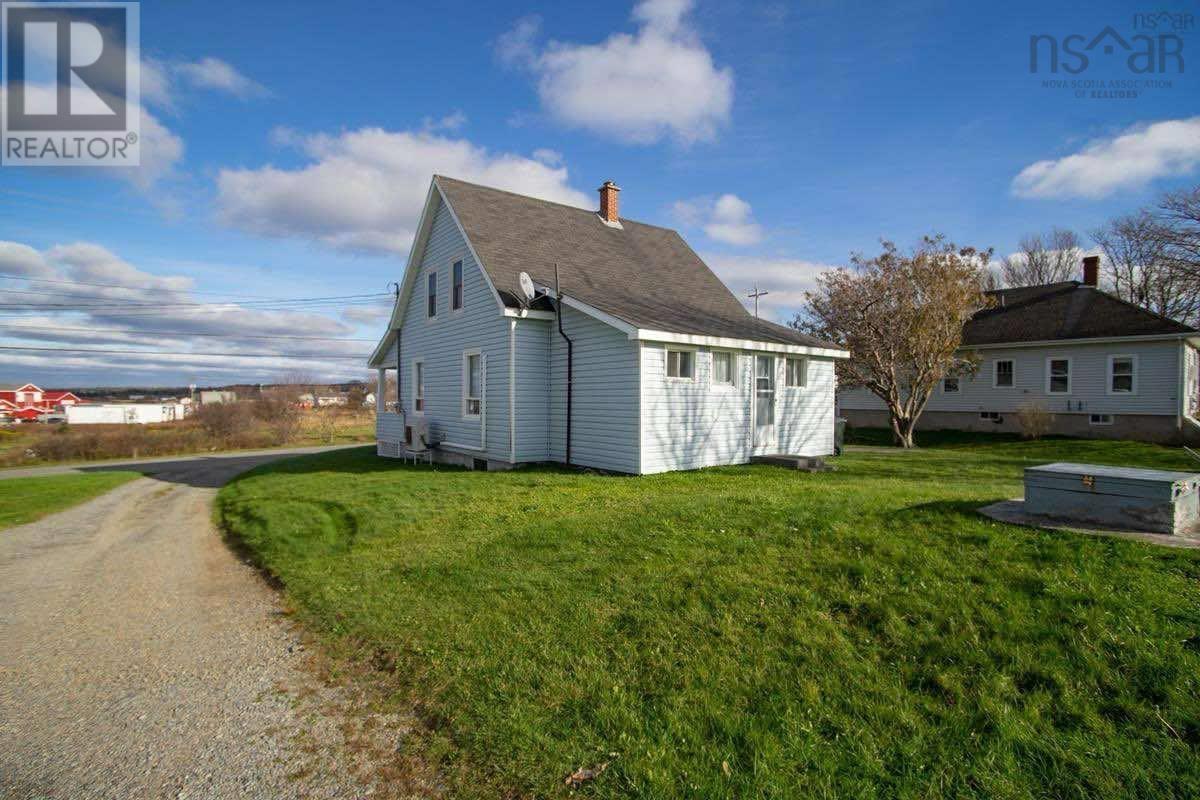 90 Peter Dugas Road, Meteghan, Nova Scotia  B0W 2J0 - Photo 3 - 202513033