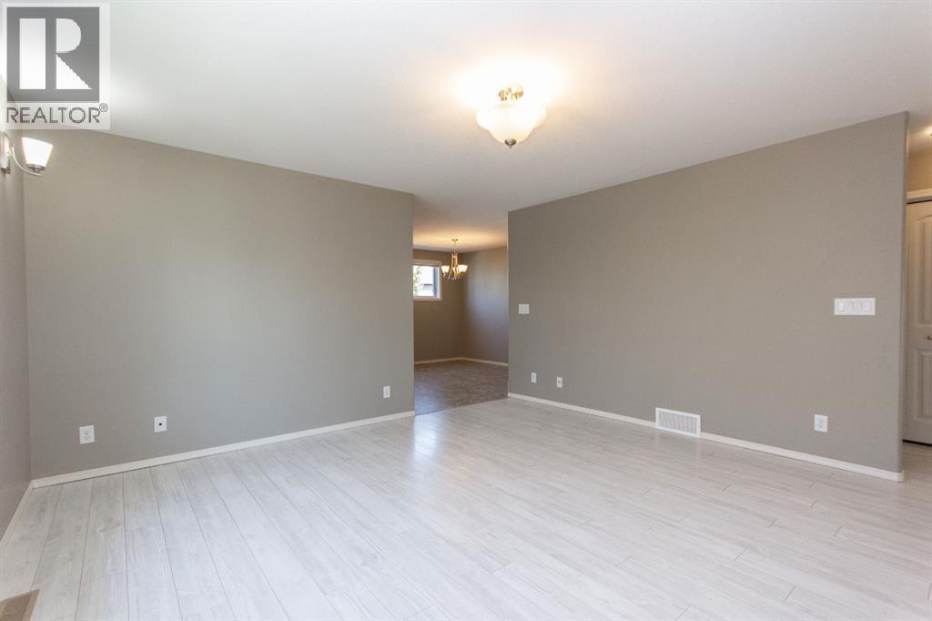 Property at 82 Crossley Street image 4
