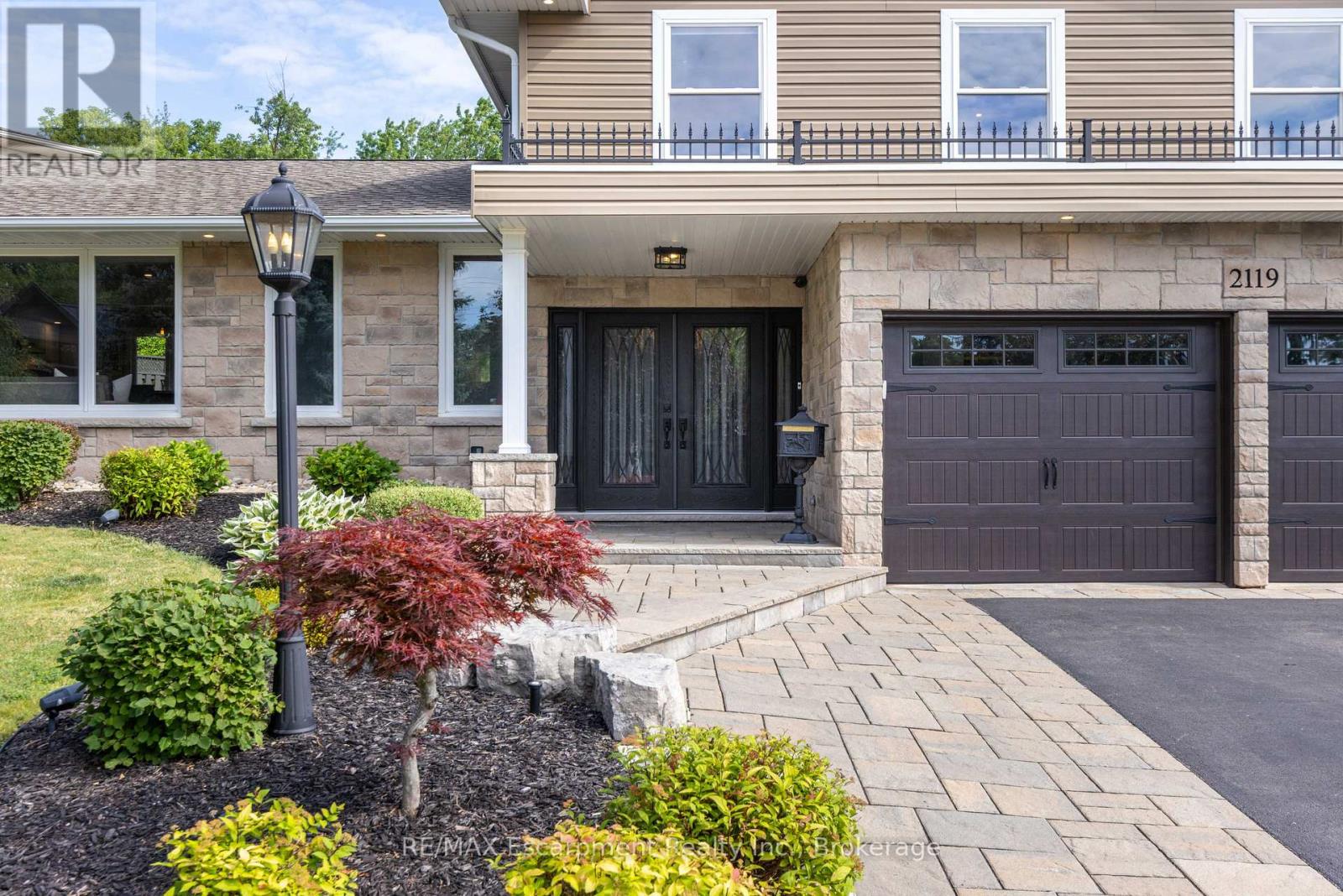 Property at 2119 AGINCOURT CRESCENT image 4