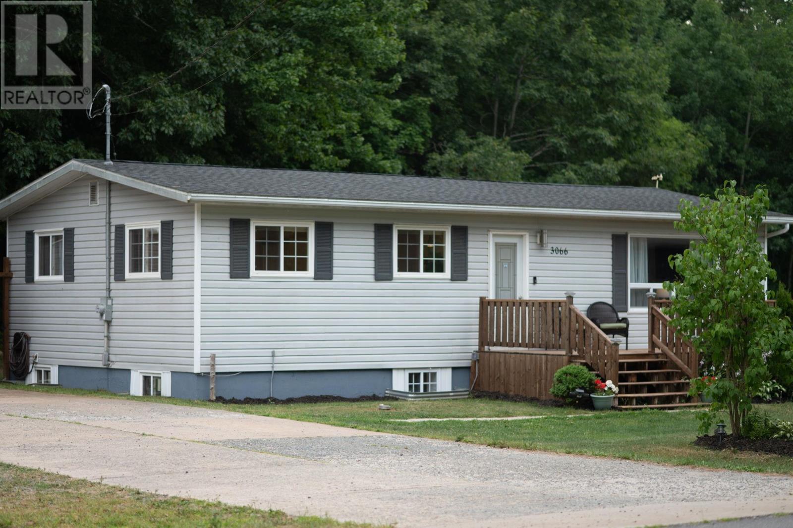 3066 Lovett Road, Coldbrook, Nova Scotia  B4R 1A4 - Photo 1 - 202519589
